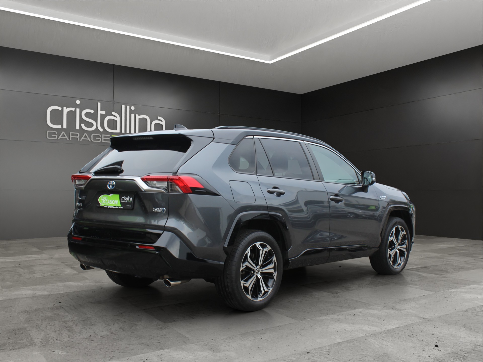 TOYOTA RAV4 2.5 Plug-In-Hybrid Platinum-showroom-element-3