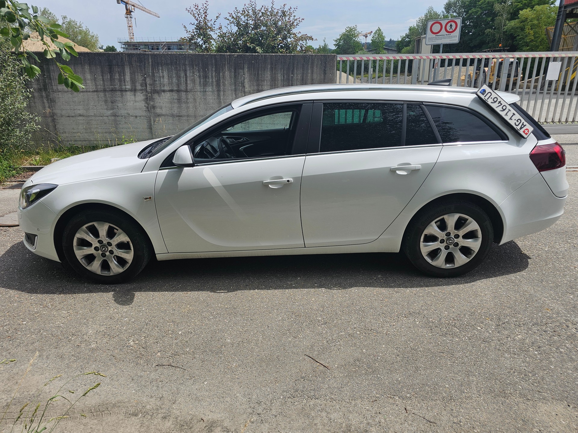 OPEL Insignia Sports Tourer 2.0 CDTI Edition 4WD-image-6