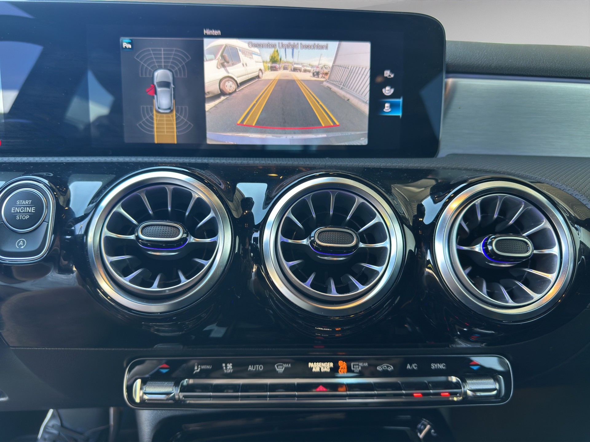MERCEDES-BENZ A 45 S AMG 4Matic+ Speedshift-image-12