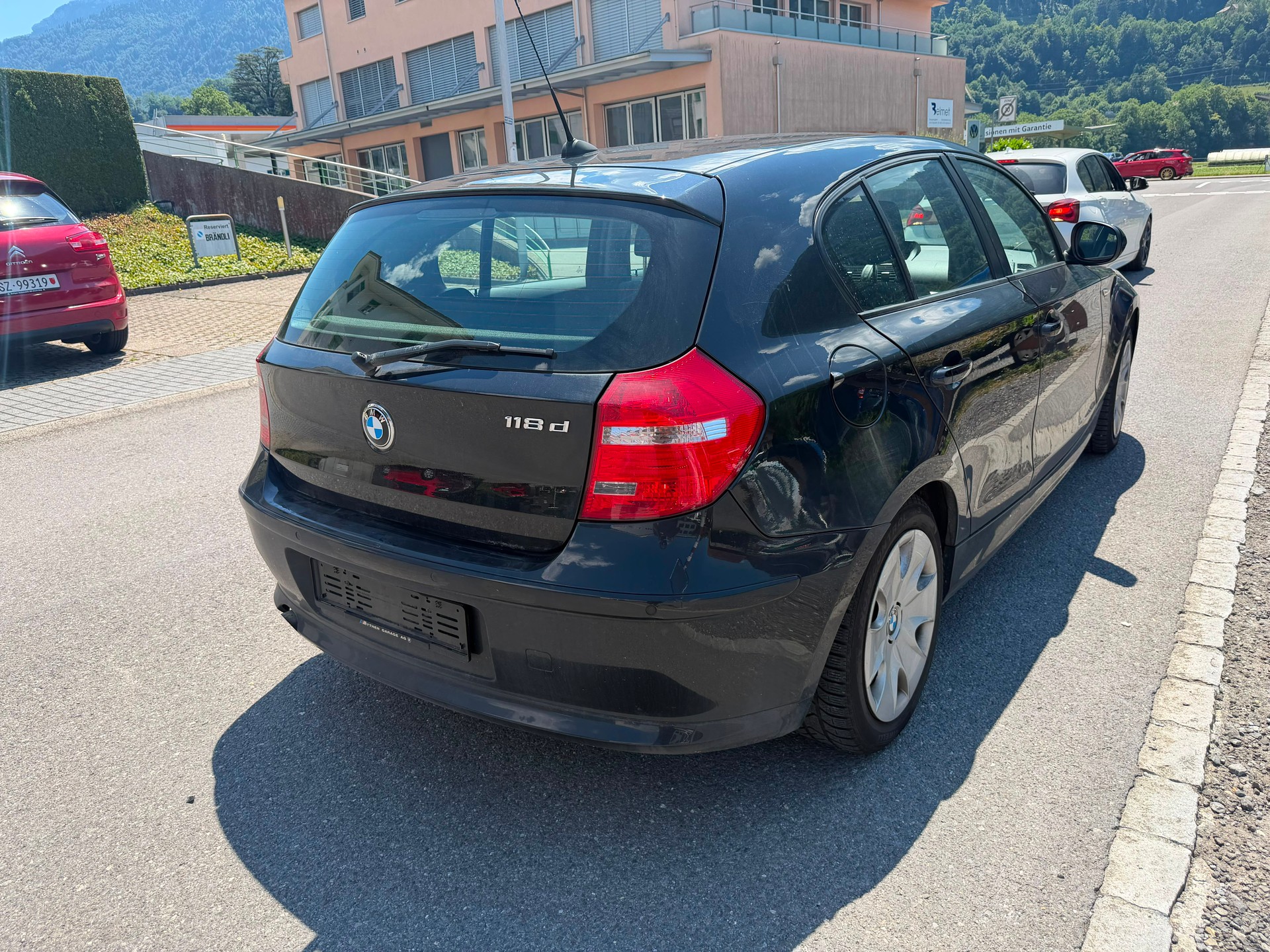 BMW 118d-showroom-element-2