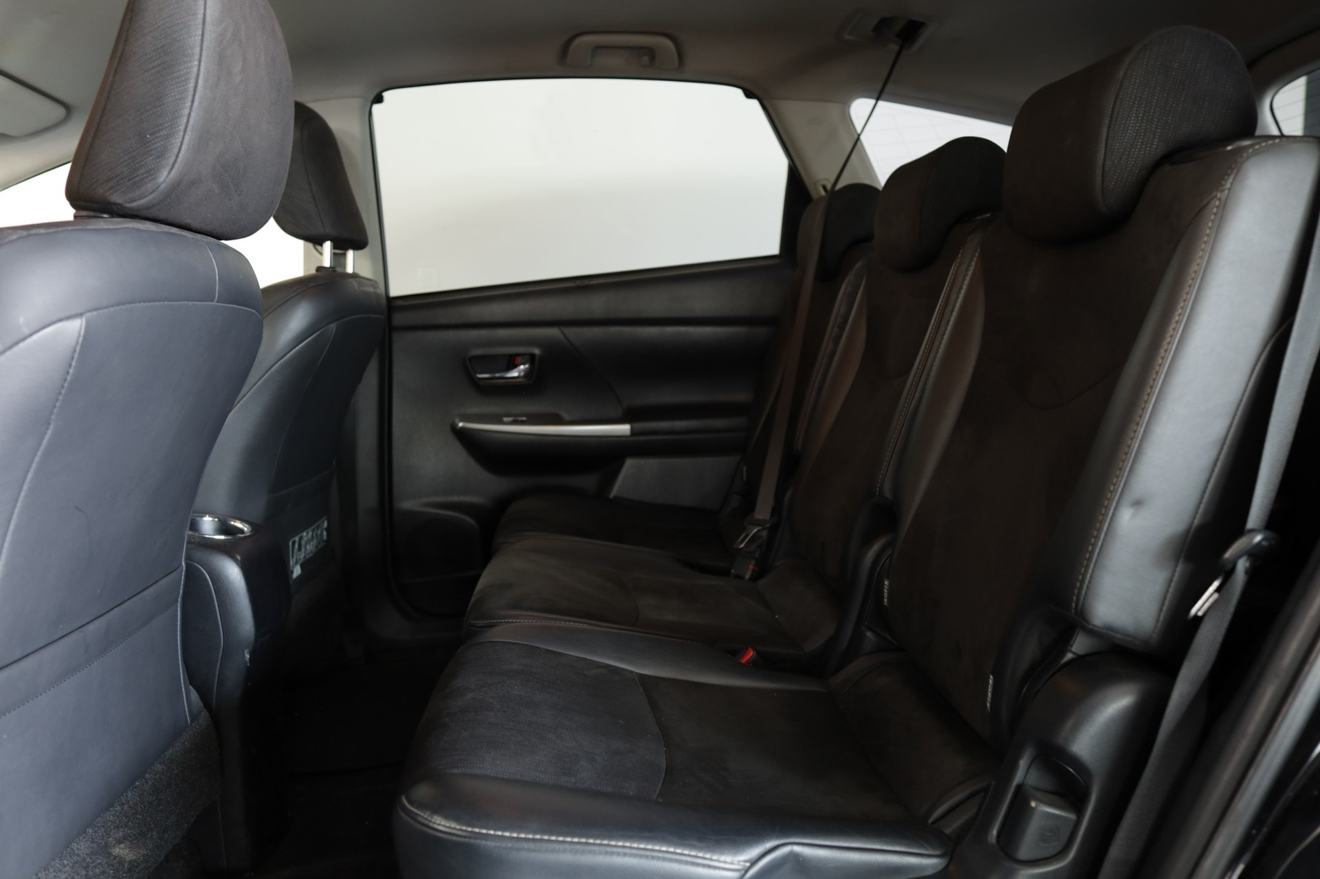 TOYOTA Prius+ 1.8 VVT-i HSD Comfort-image-16