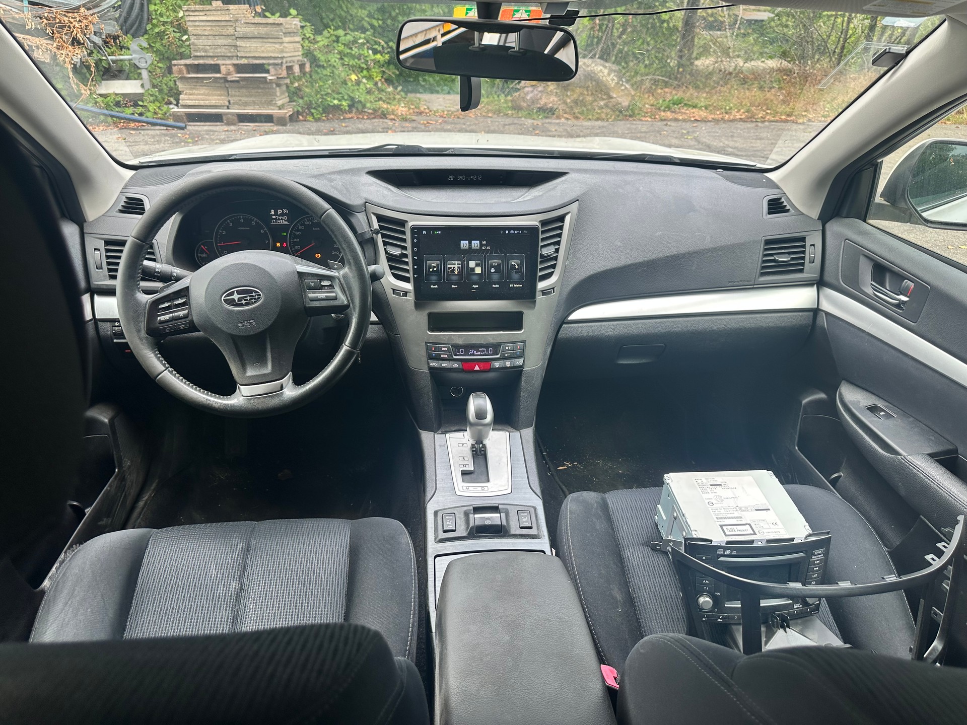 SUBARU LEGACY-image-5