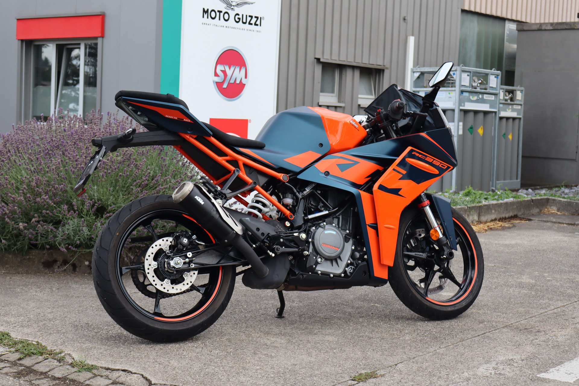 KTM RC 390 ABS-image-2