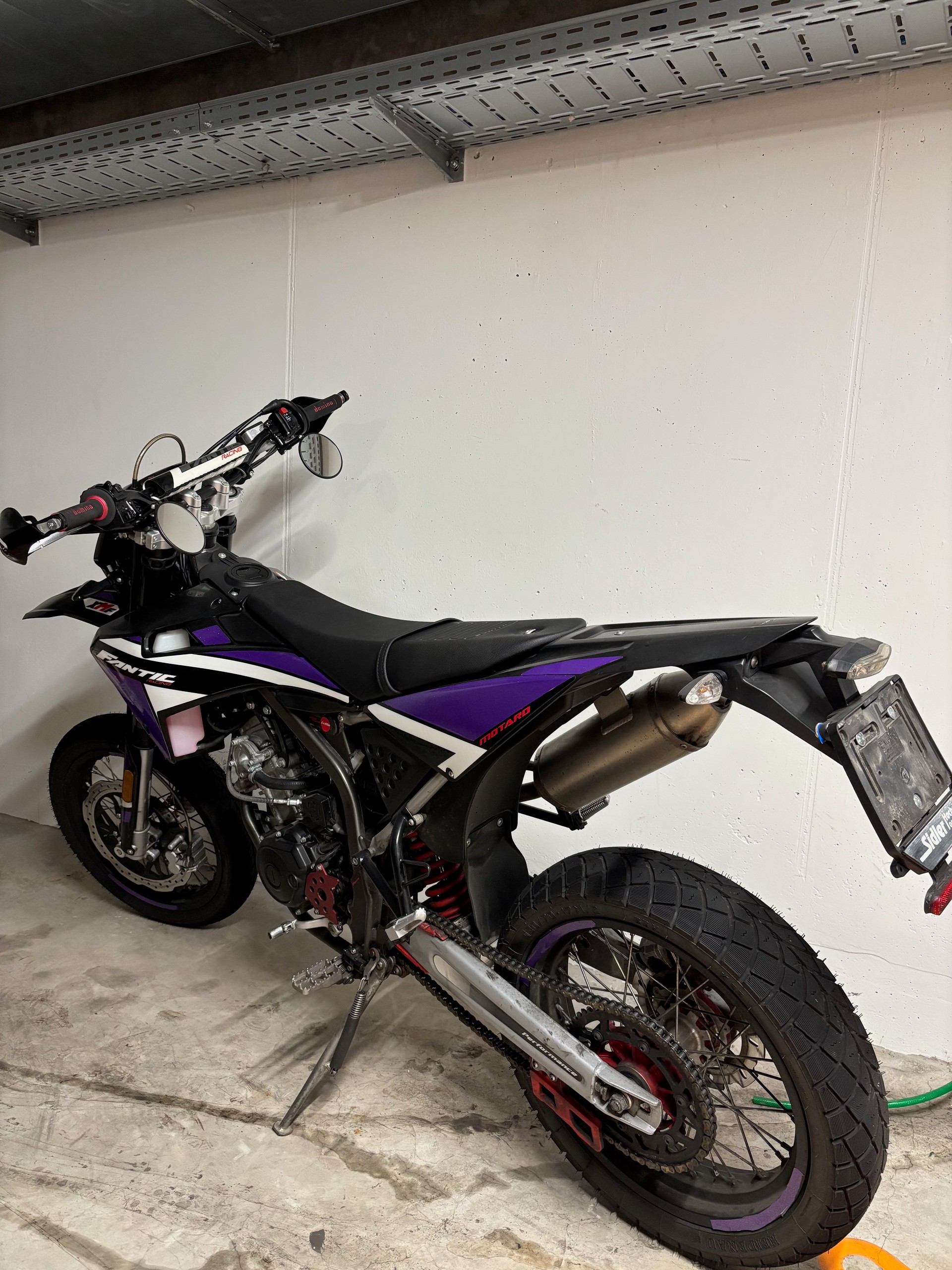 FANTIC XMF 125 Motard-image-2