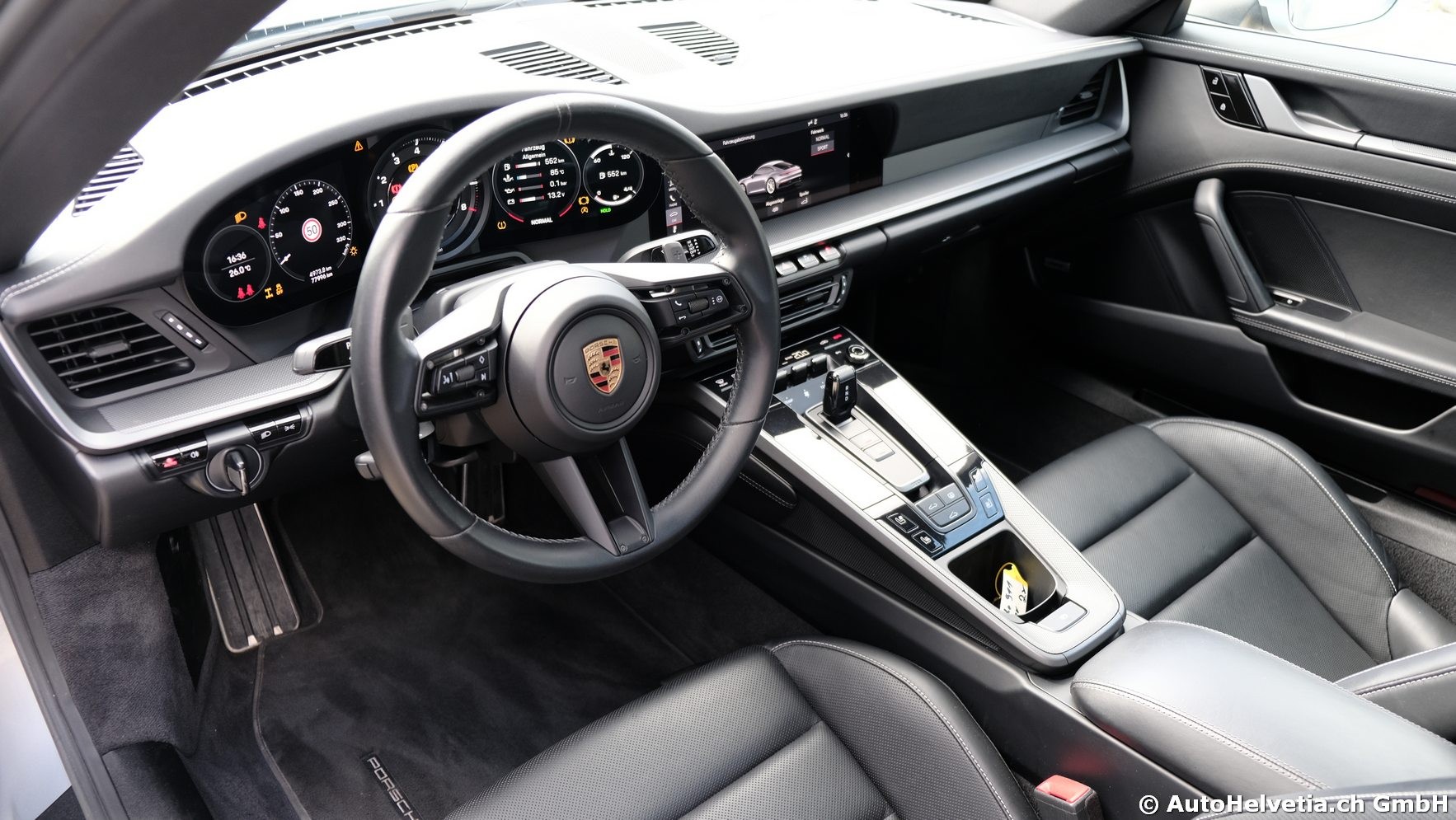 PORSCHE 911 Carrera 4S-image-11