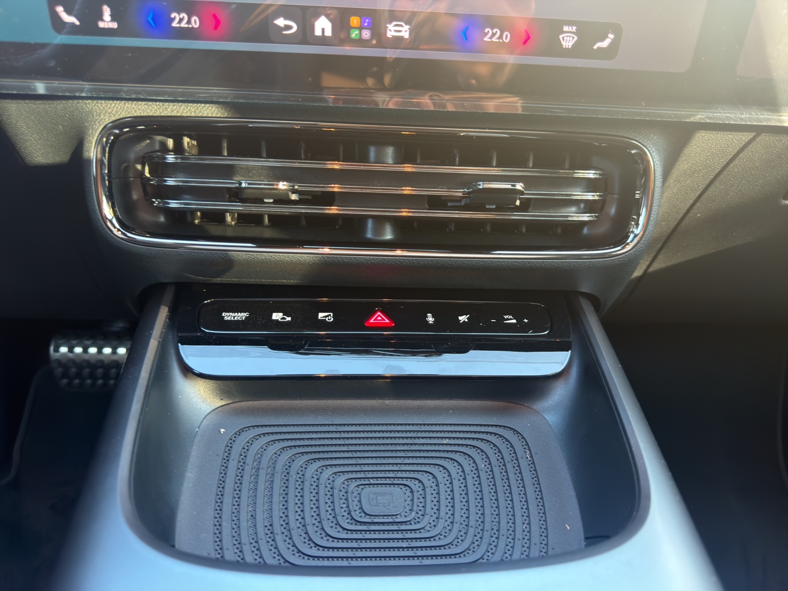 MERCEDES-BENZ GLB 200 4Matic 8G-Tronic-image-15