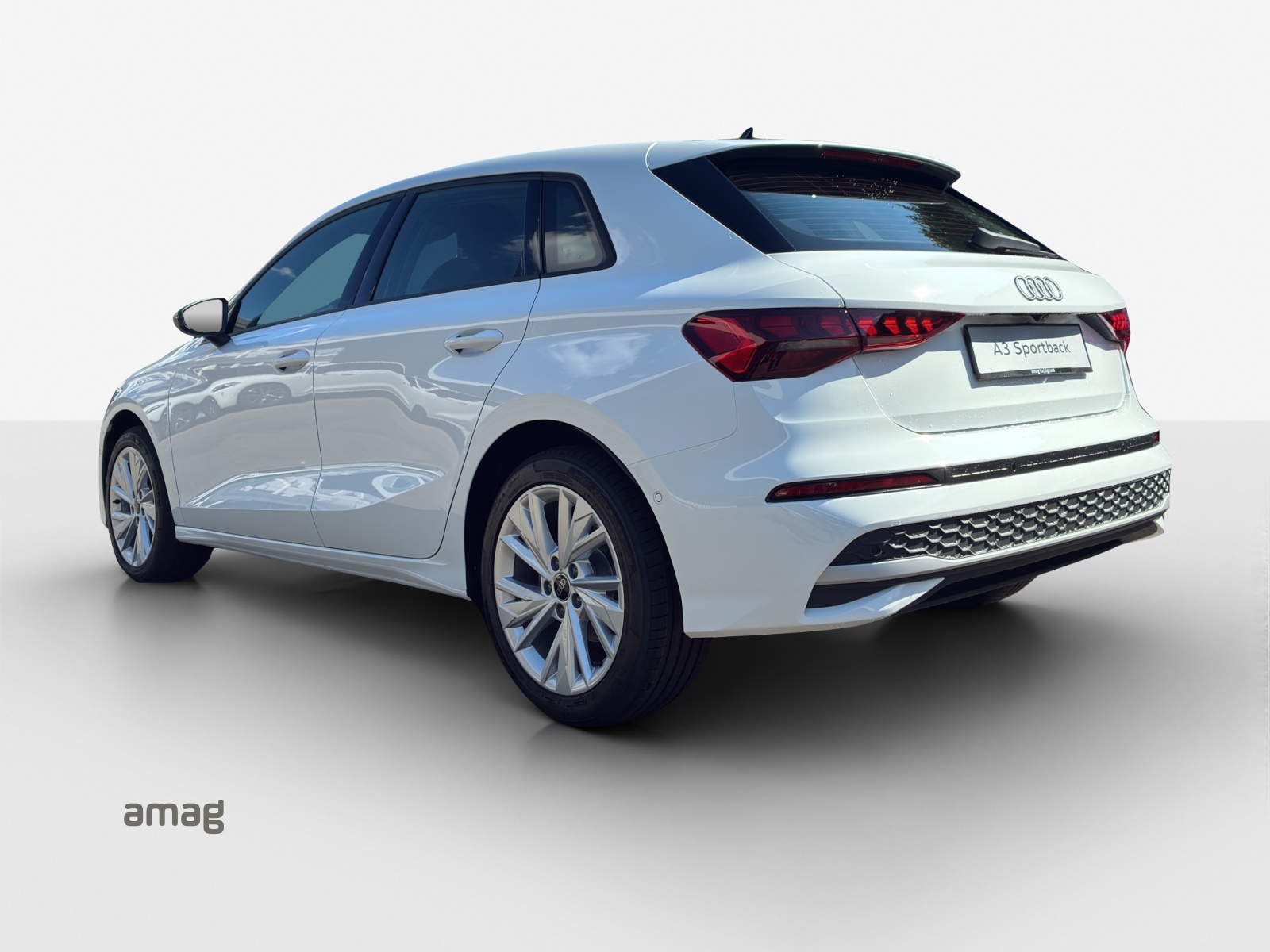 AUDI A3 Sportback TFSI 110 kW Attraction S tronic-showroom-element-2