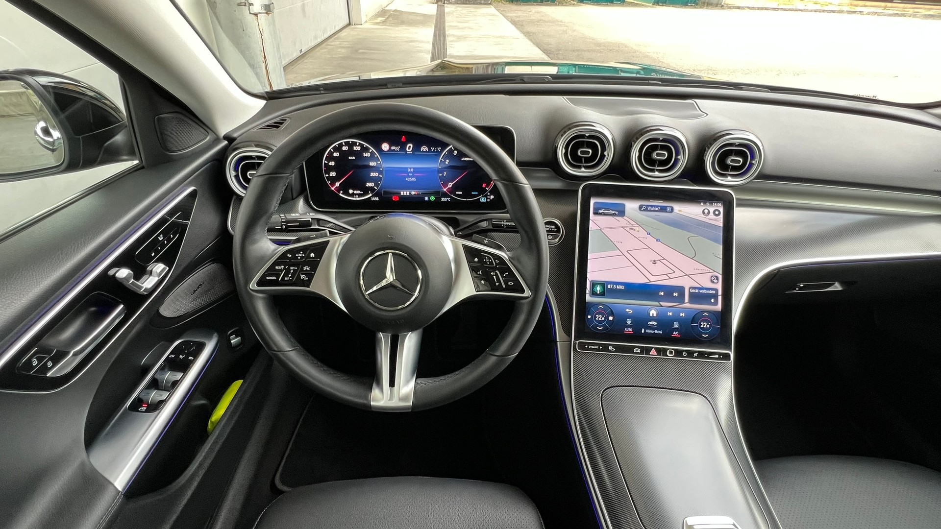 MERCEDES-BENZ C 180 AVANTGARDE SPORT l 170 PS-image-21