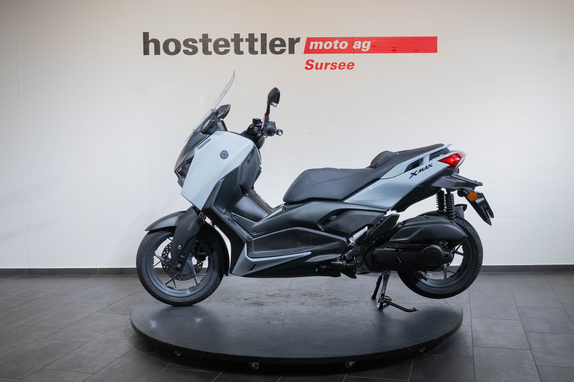 YAMAHA XMAX 125 Tech MAX-showroom-element-2