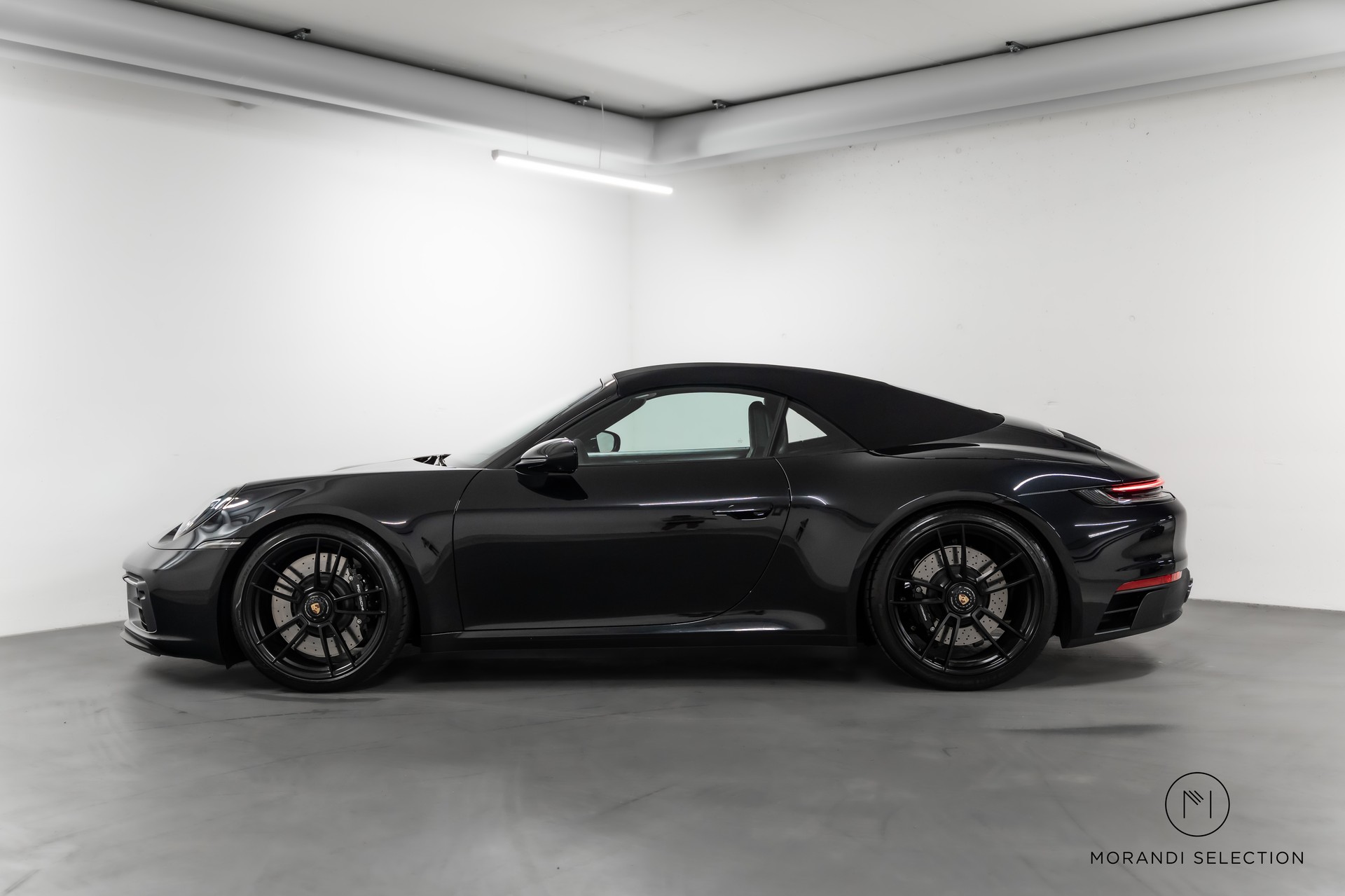 PORSCHE 911 Cabriolet 3.0 Carrera 4 GTS PDK-showroom-element-1