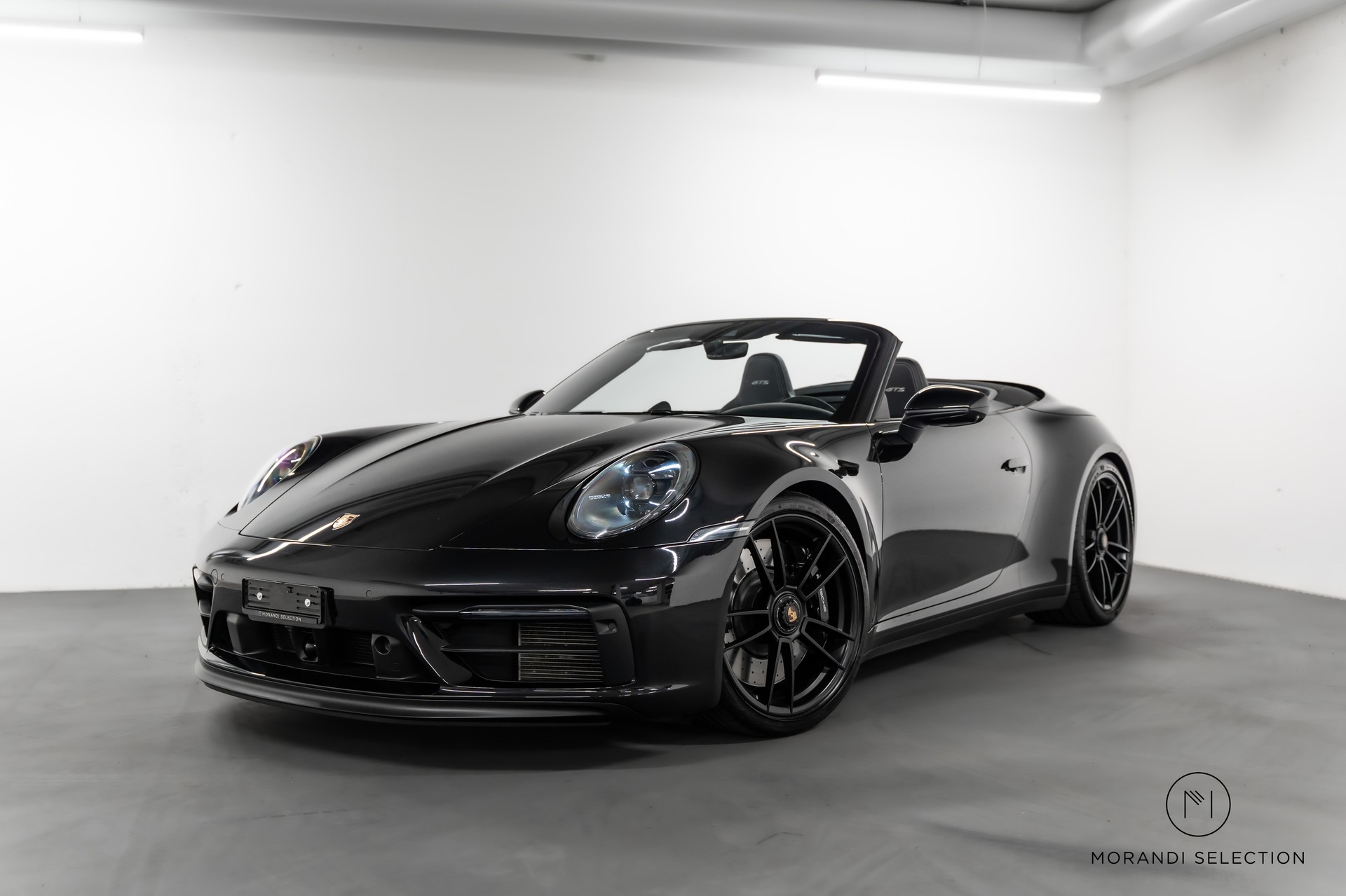 PORSCHE 911 Cabriolet 3.0 Carrera 4 GTS PDK-showroom-element-2