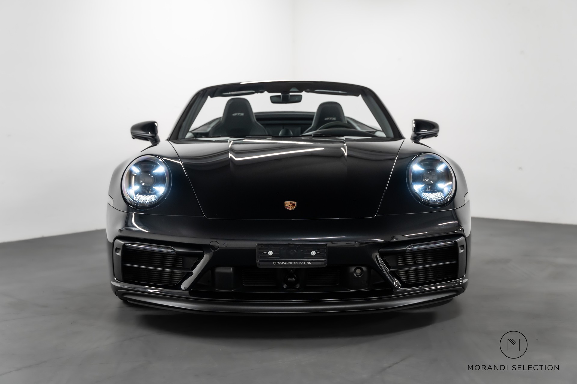 PORSCHE 911 Cabriolet 3.0 Carrera 4 GTS PDK-showroom-element-3