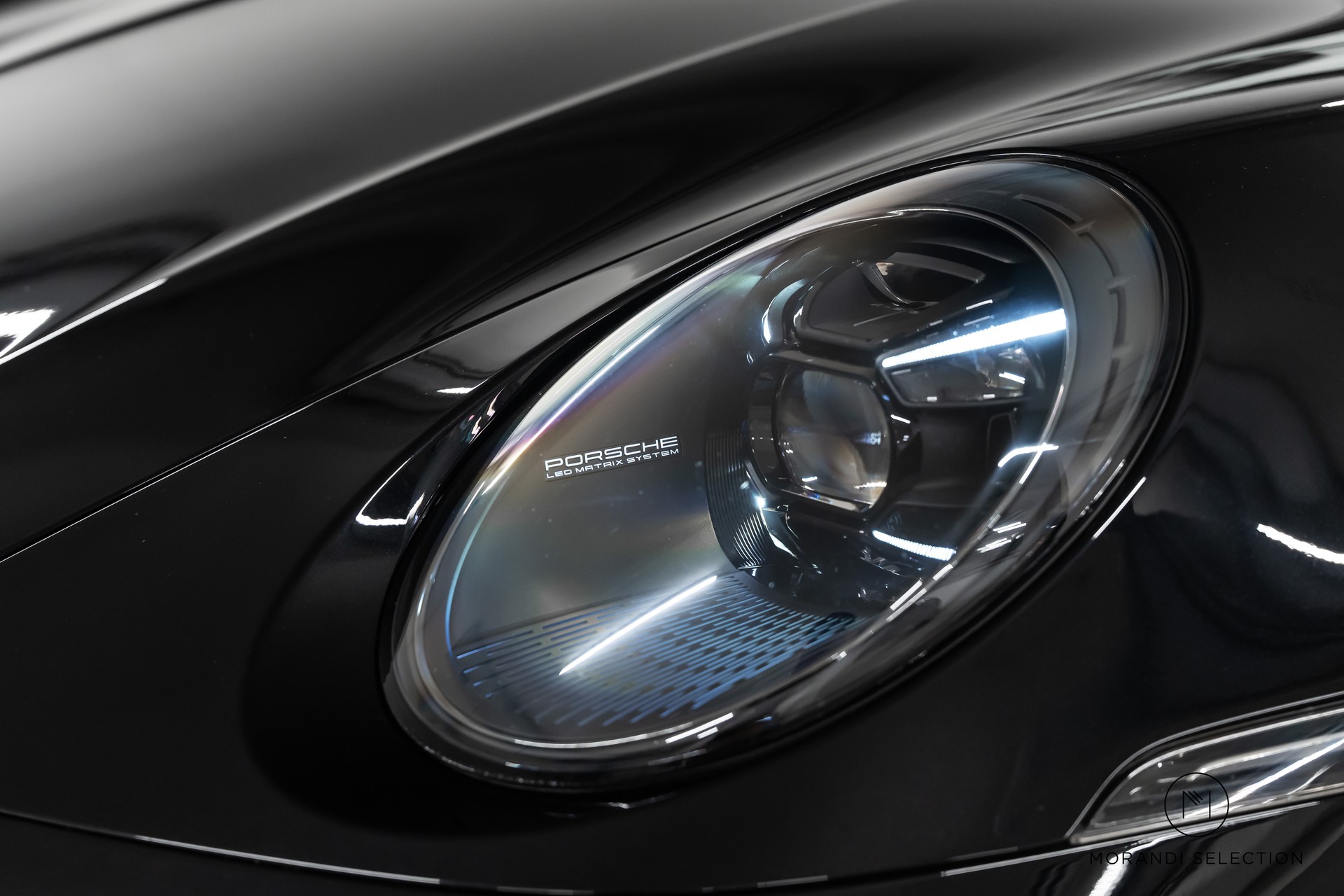 PORSCHE 911 Cabriolet 3.0 Carrera 4 GTS PDK-image-10