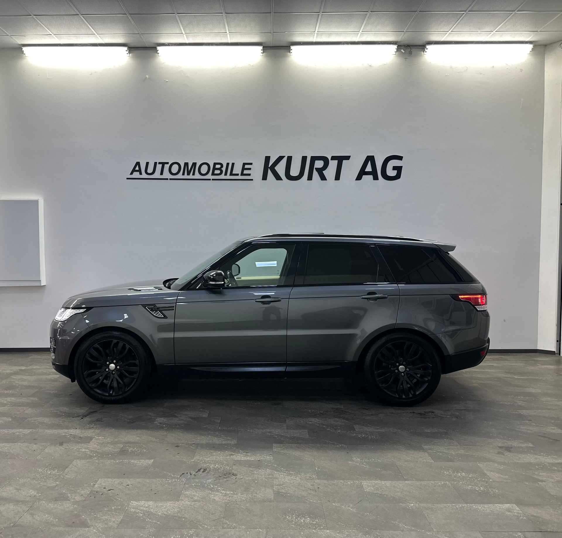 LAND ROVER Range Rover Sport 3.0 V6 SC SE Automatic-showroom-element-2