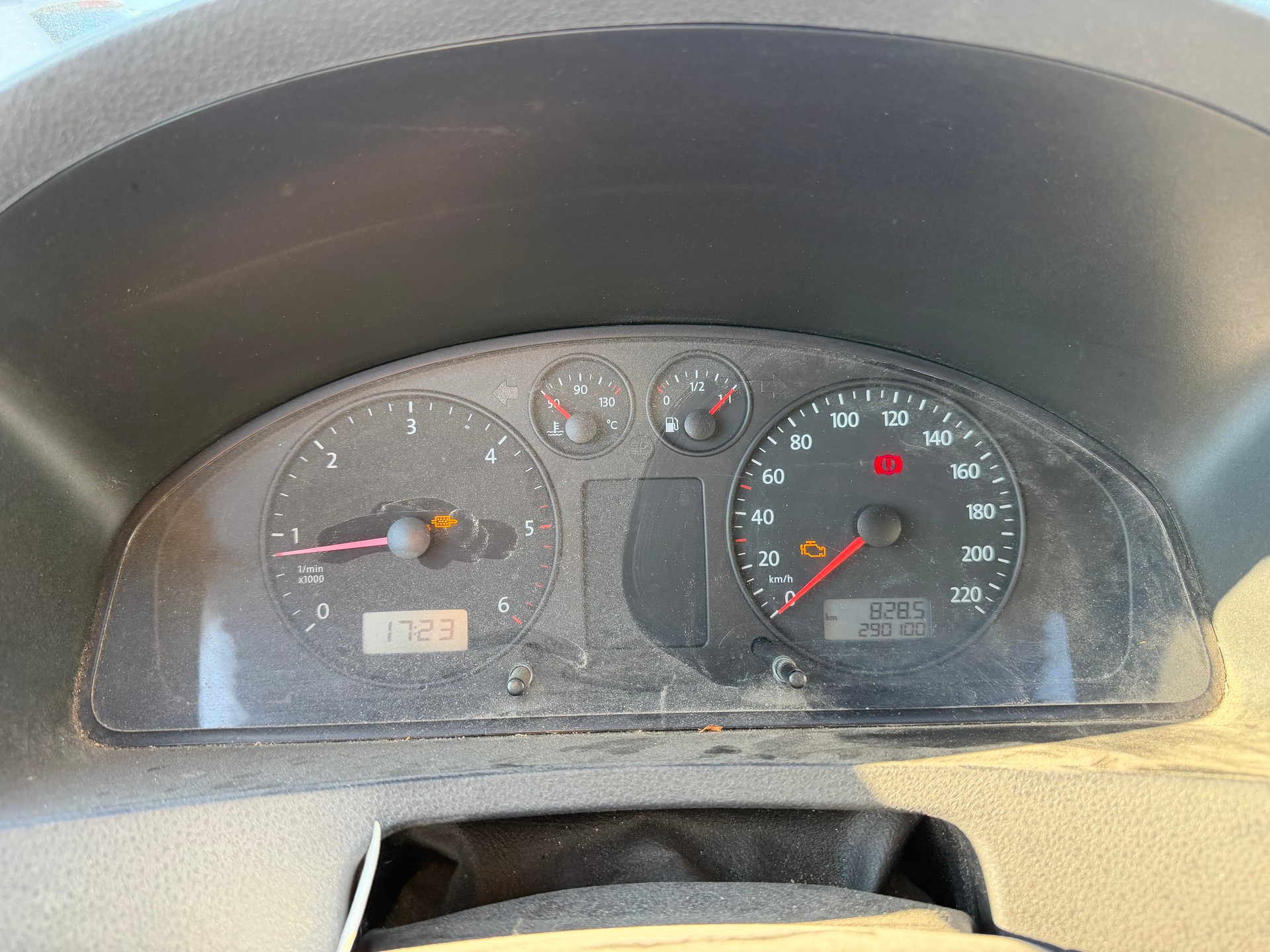 VW T5 Caravelle Comfort 2.5TDI PD 4M-image-6