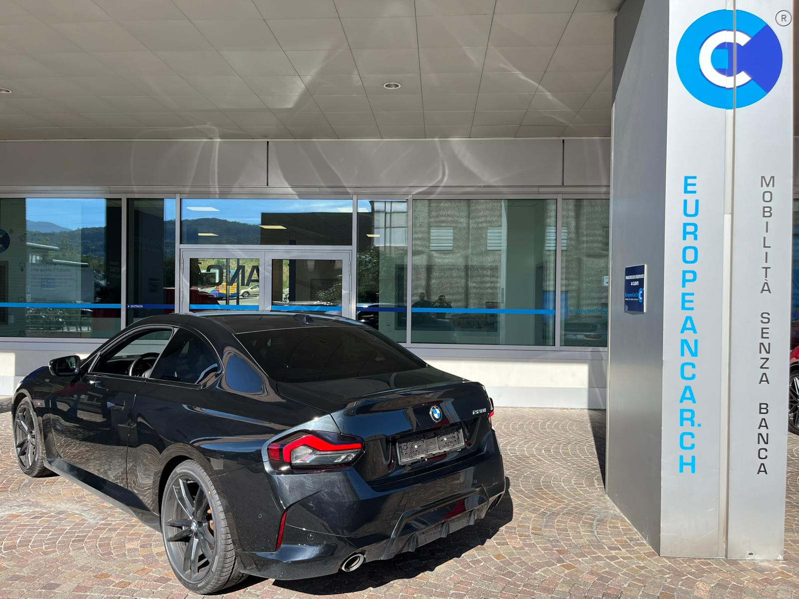 BMW 220i M Sport-image-6