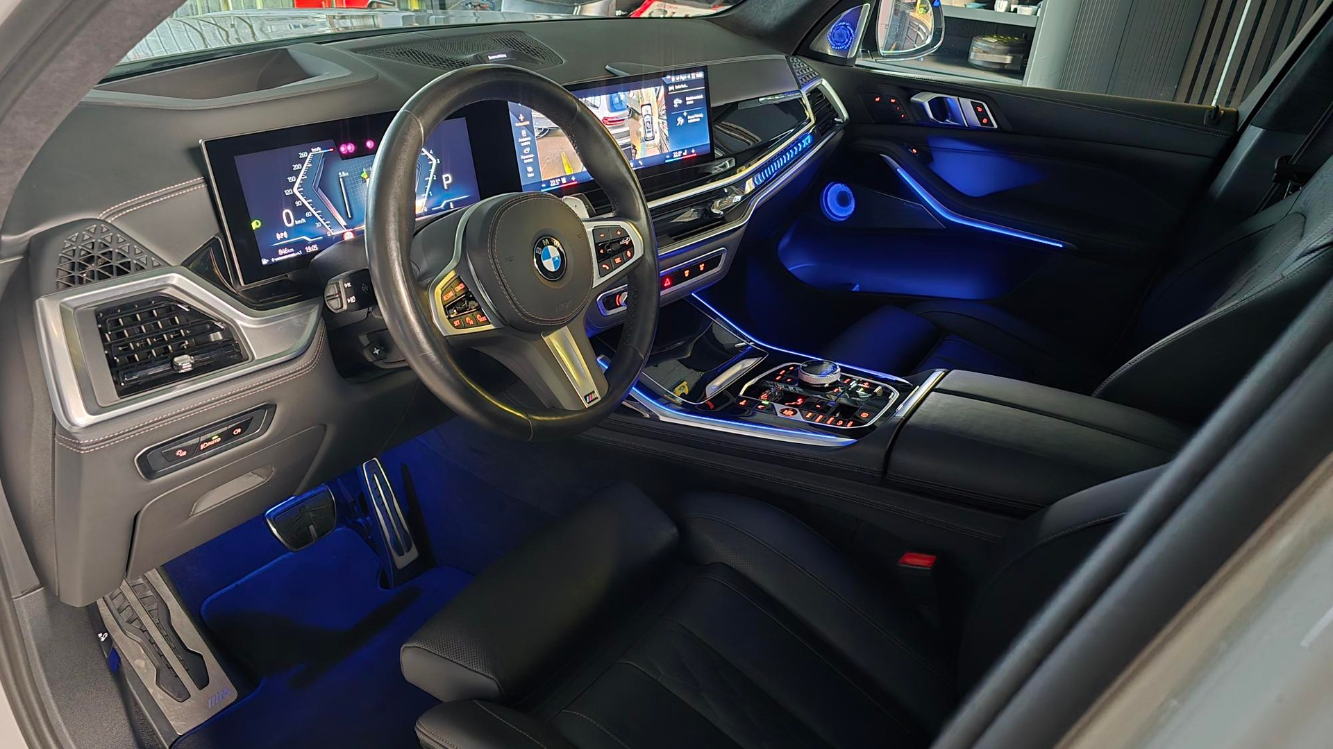 BMW X7 xDrive 48V 40d M Sport Pro Steptronic-image-21