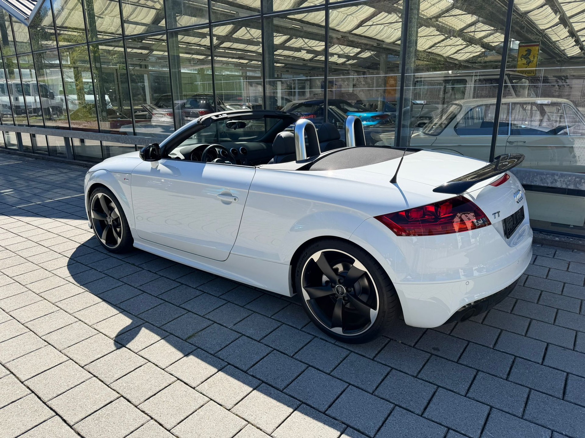 AUDI TT Roadster 2.0 TFSI quattro S-tronic-showroom-element-2