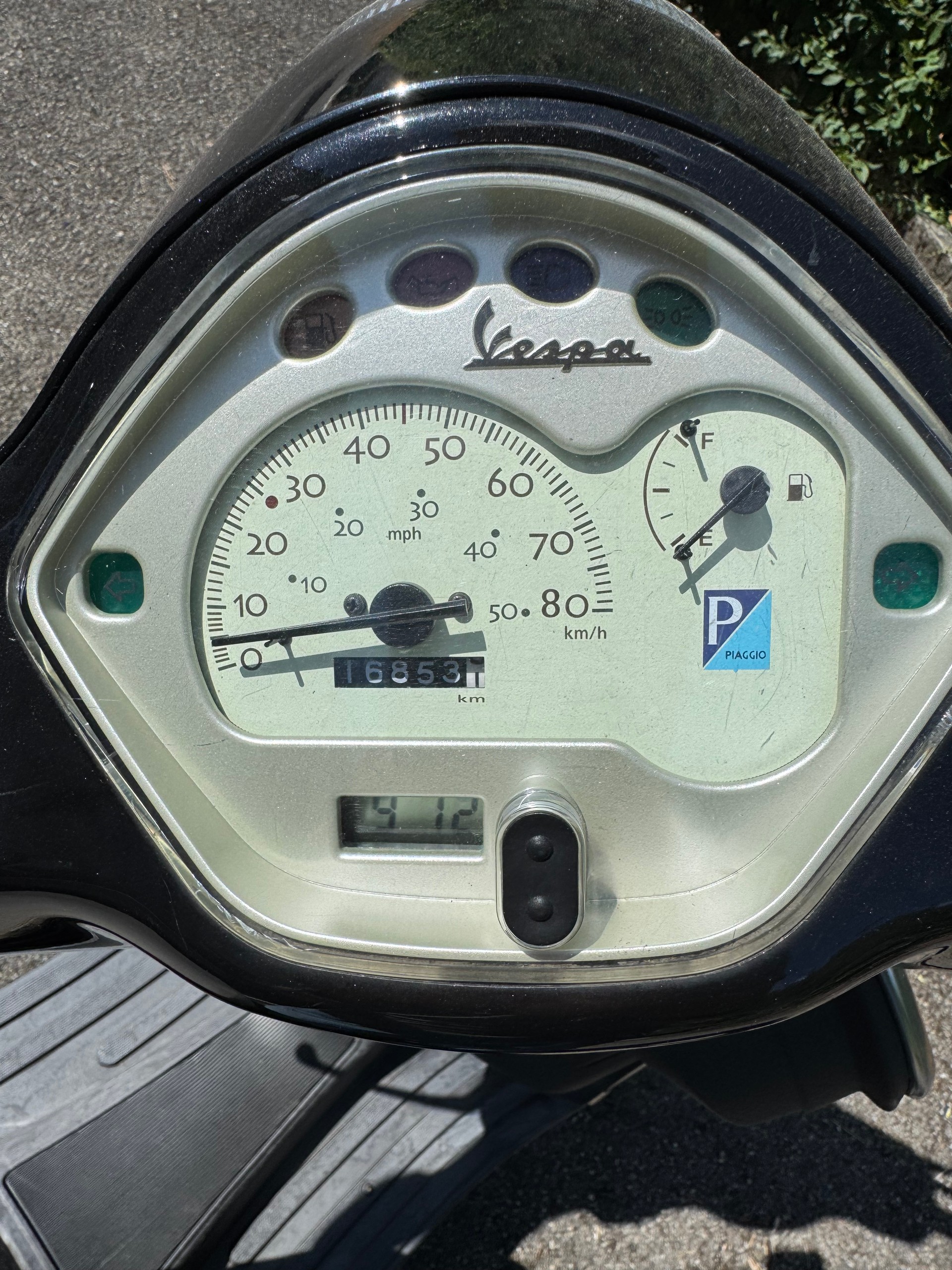 PIAGGIO Vespa 50 LX2-image-2