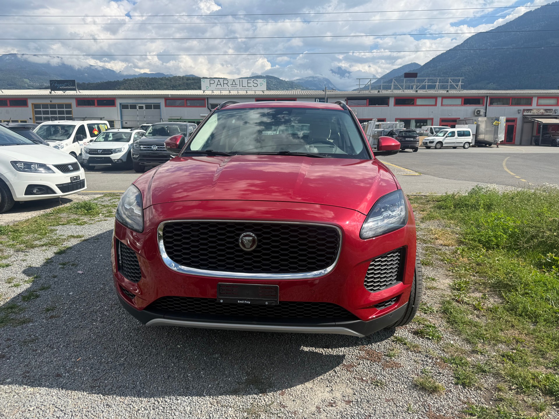 JAGUAR E-Pace 2.0 P250 R-Dynamic SE AWD Automatik