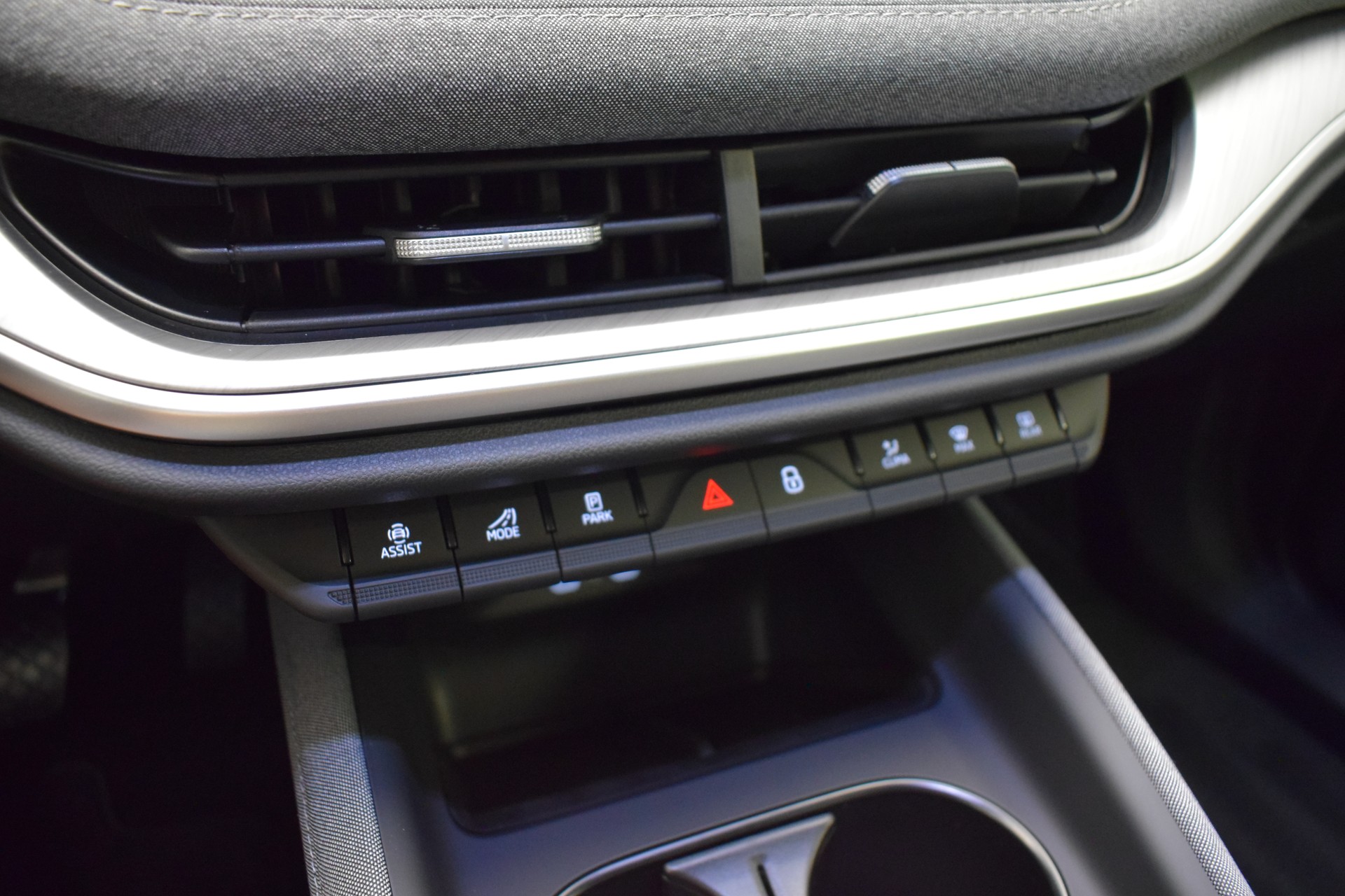 SKODA Enyaq 60 Essence CH Typenschein-image-27