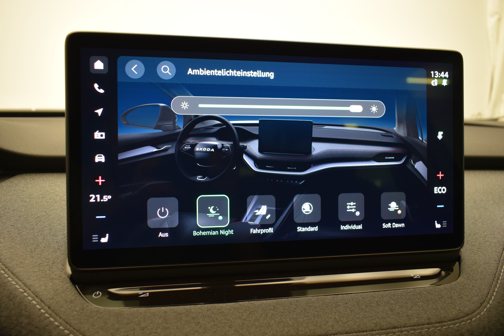 SKODA Enyaq 60 Essence CH Typenschein-image-25