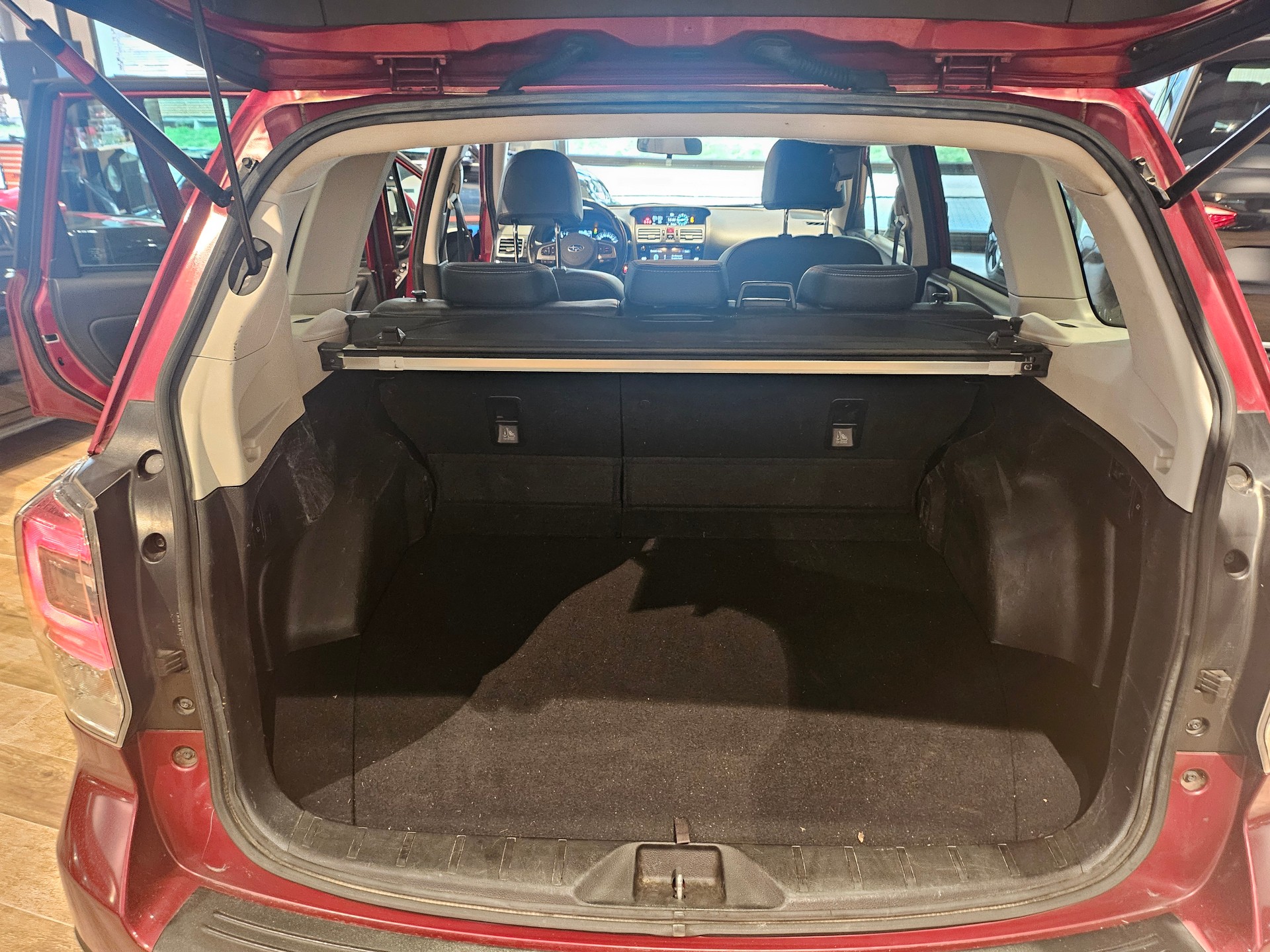 SUBARU Forester 2.0i Executive Lineartronic🔥8-fach🔥AHK🔥-image-18