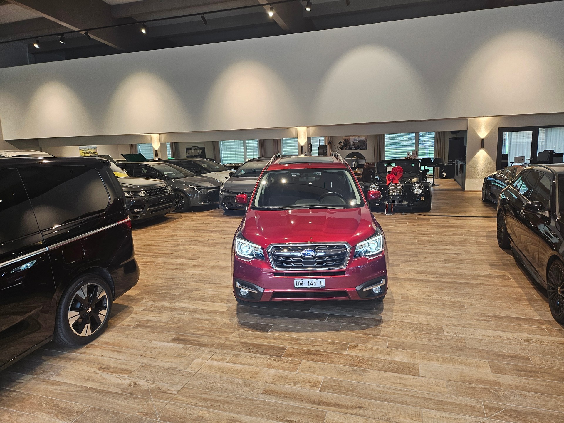 SUBARU Forester 2.0i Executive Lineartronic🔥8-fach🔥AHK🔥-showroom-element-3