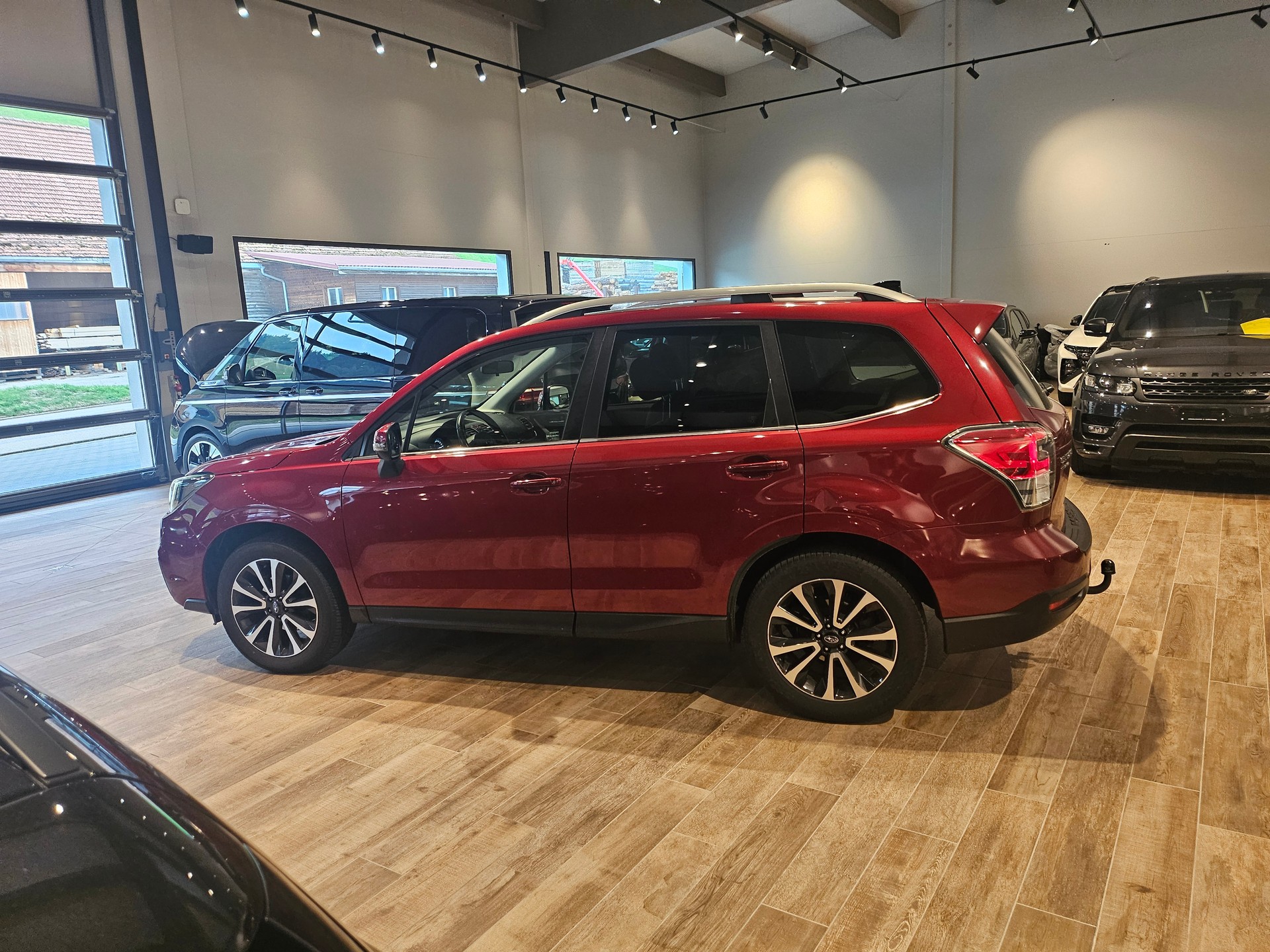 SUBARU Forester 2.0i Executive Lineartronic🔥8-fach🔥AHK🔥-image-13