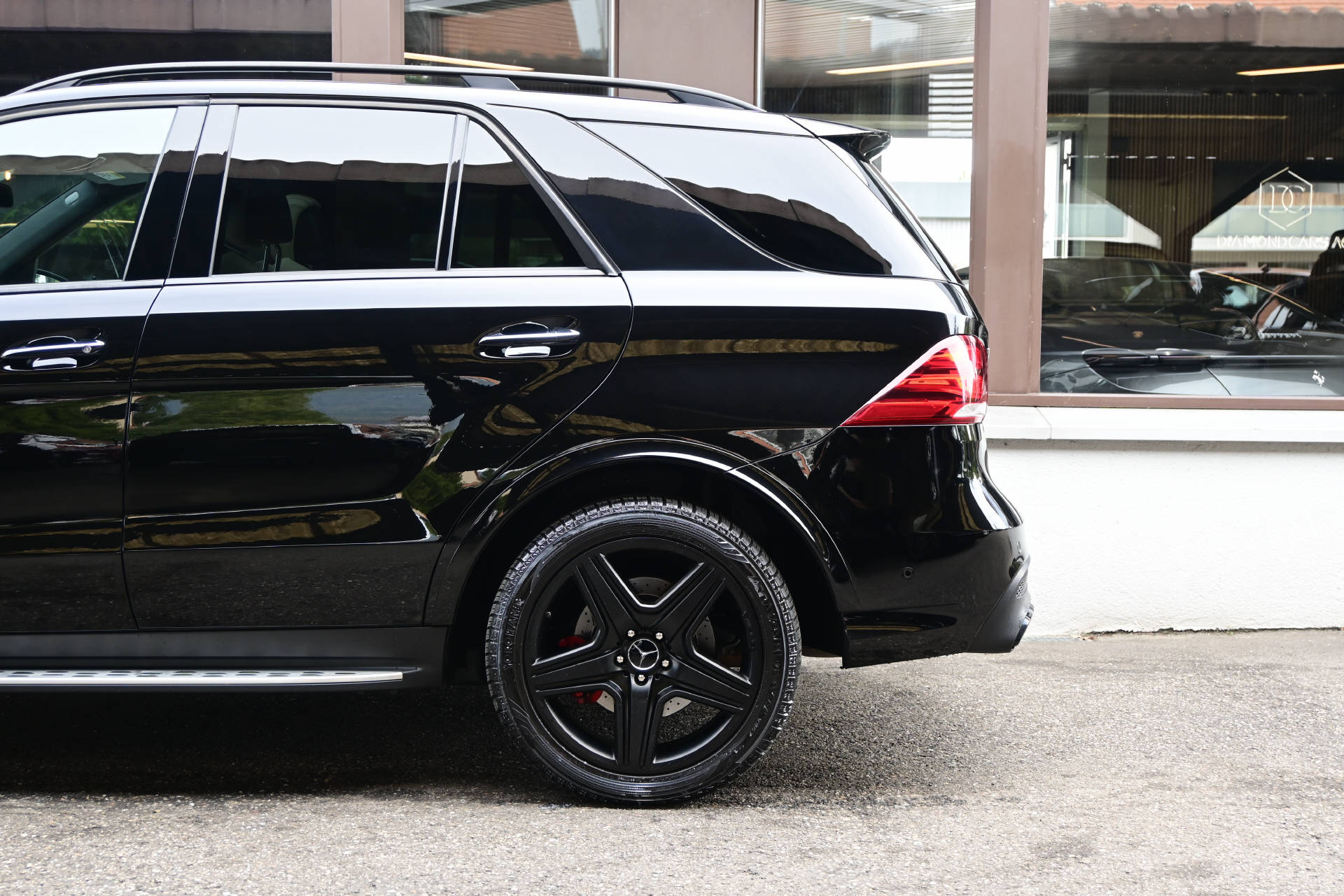 MERCEDES-BENZ GLE 63 V8 S AMG *CH-Auto*Panoramadach*-image-5
