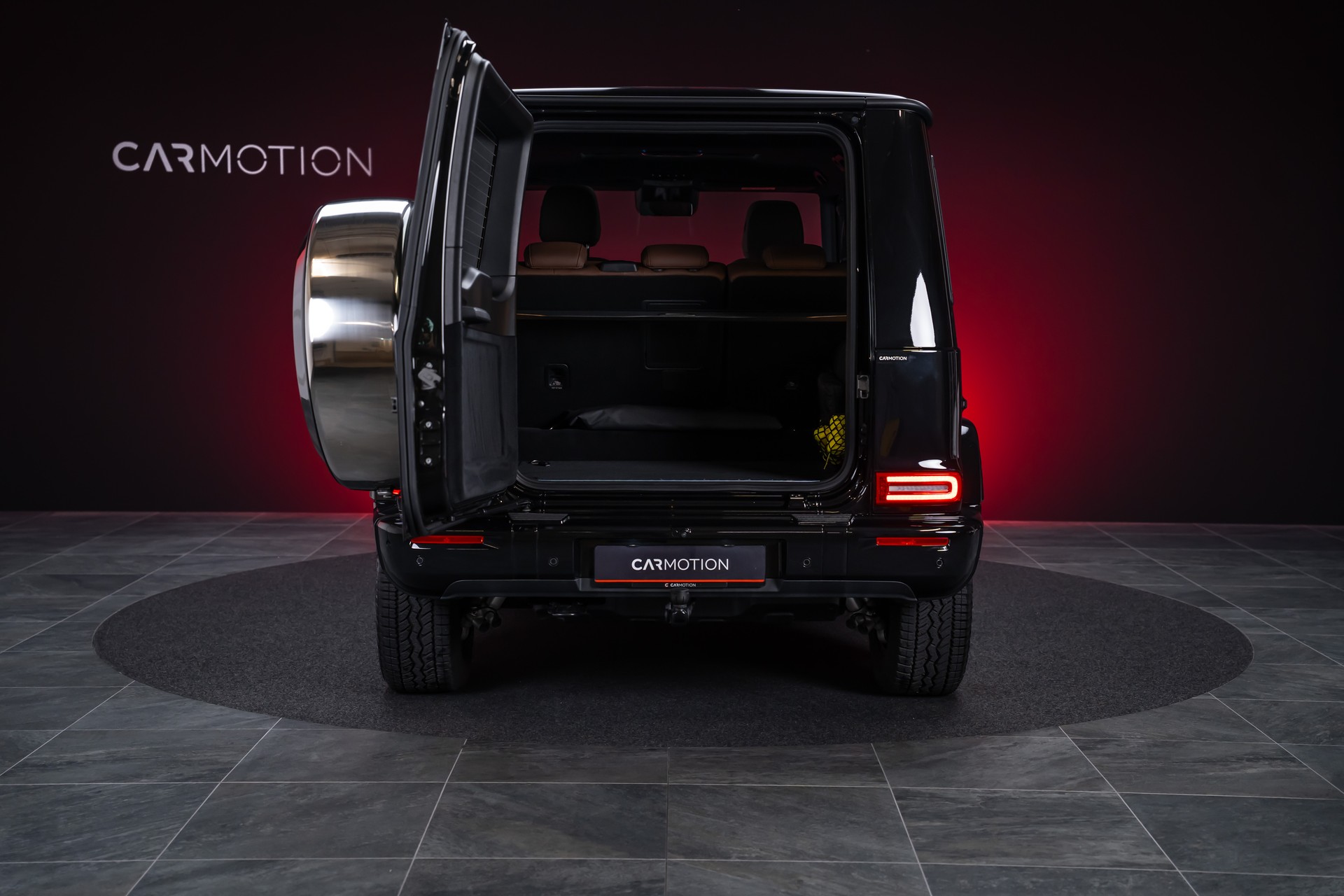 MERCEDES-BENZ G 450 d AMG Line / Burmester / Schiebedach / 360° Kamera-image-8