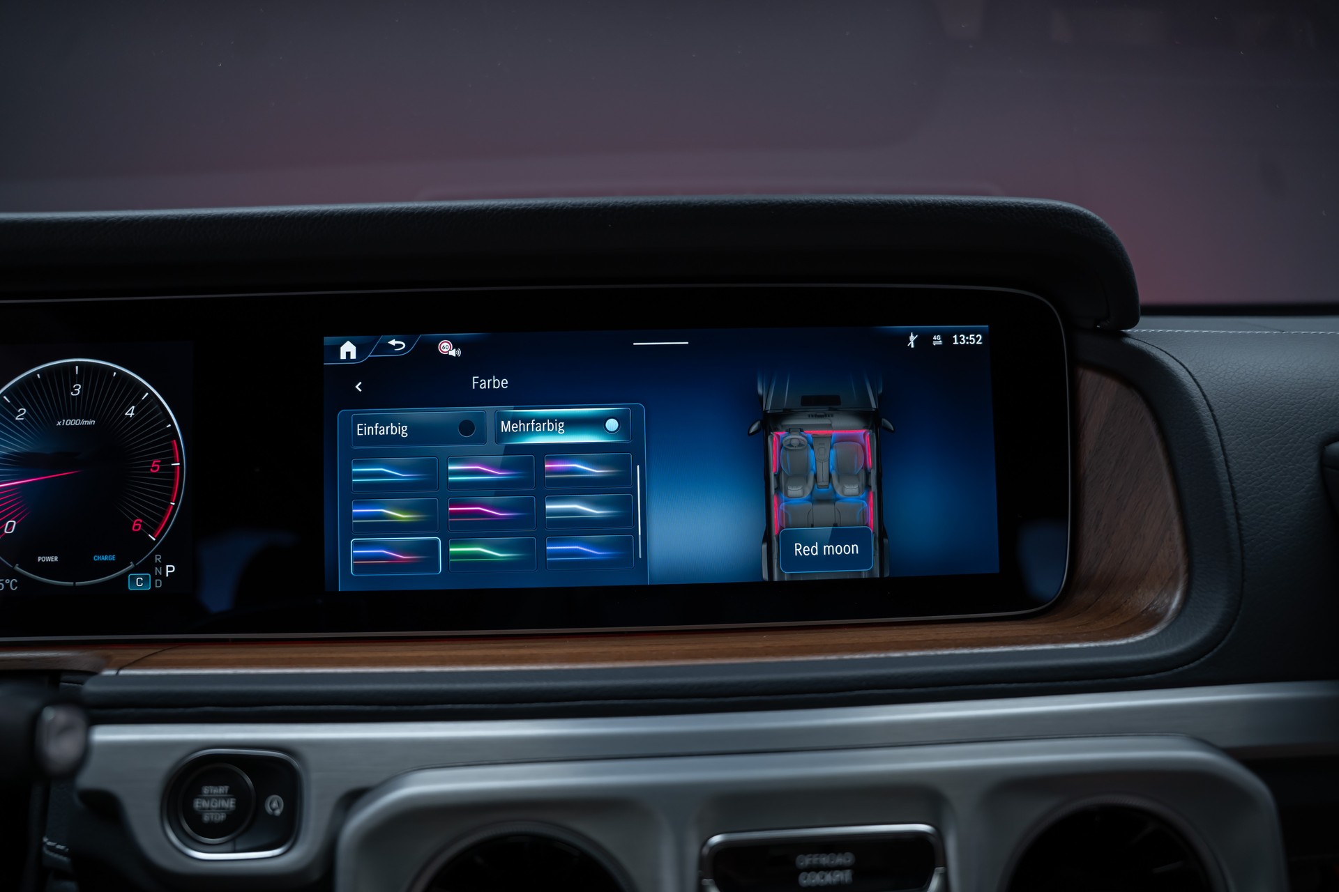 MERCEDES-BENZ G 450 d AMG Line / Burmester / Schiebedach / 360° Kamera-image-36
