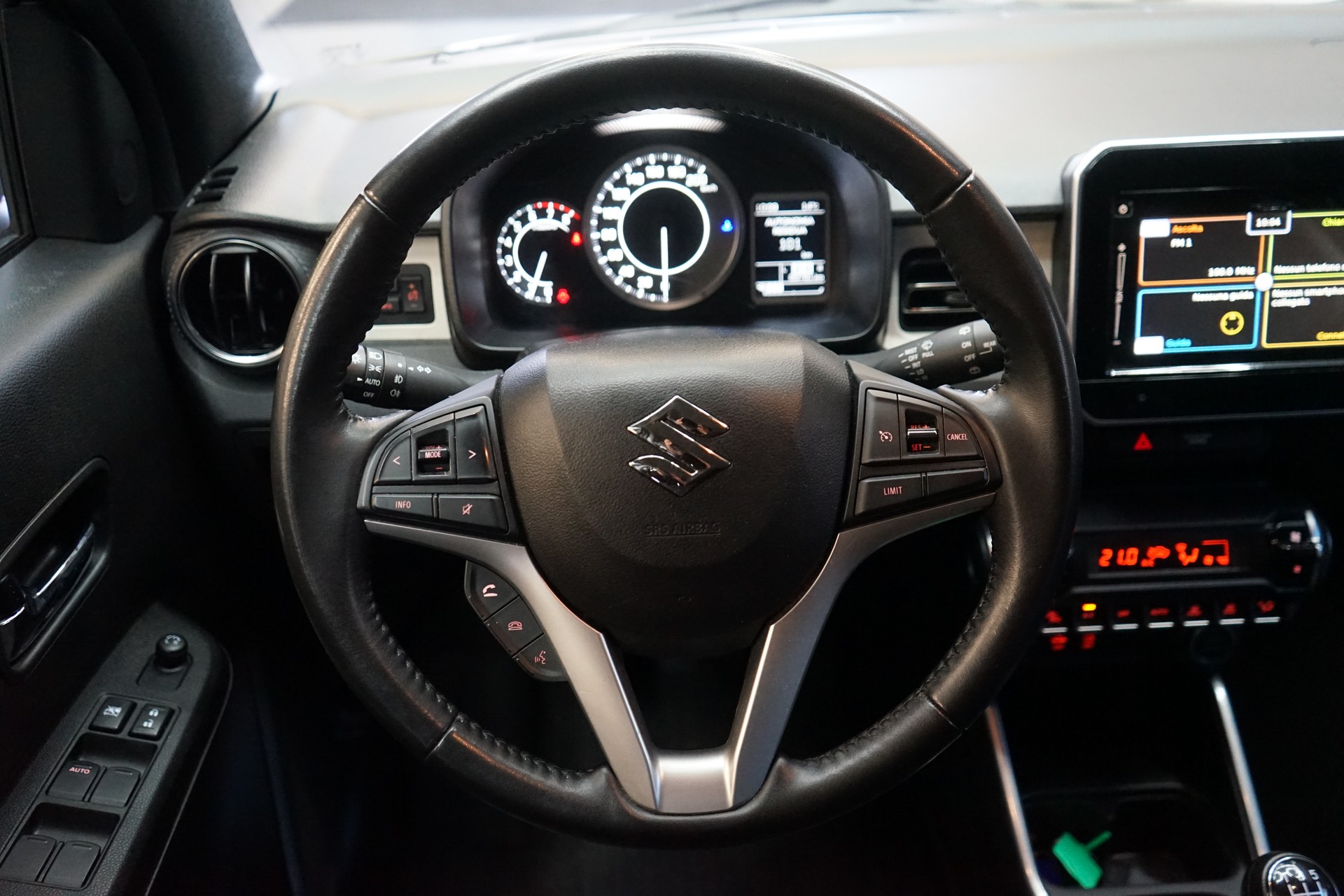 SUZUKI Ignis 1.2i Generation Hybrid-image-7