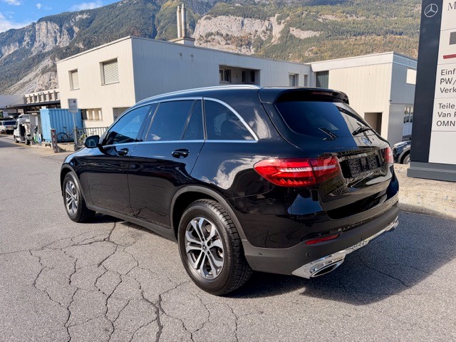MERCEDES-BENZ GLC 250 Exclusive 4m-image-4