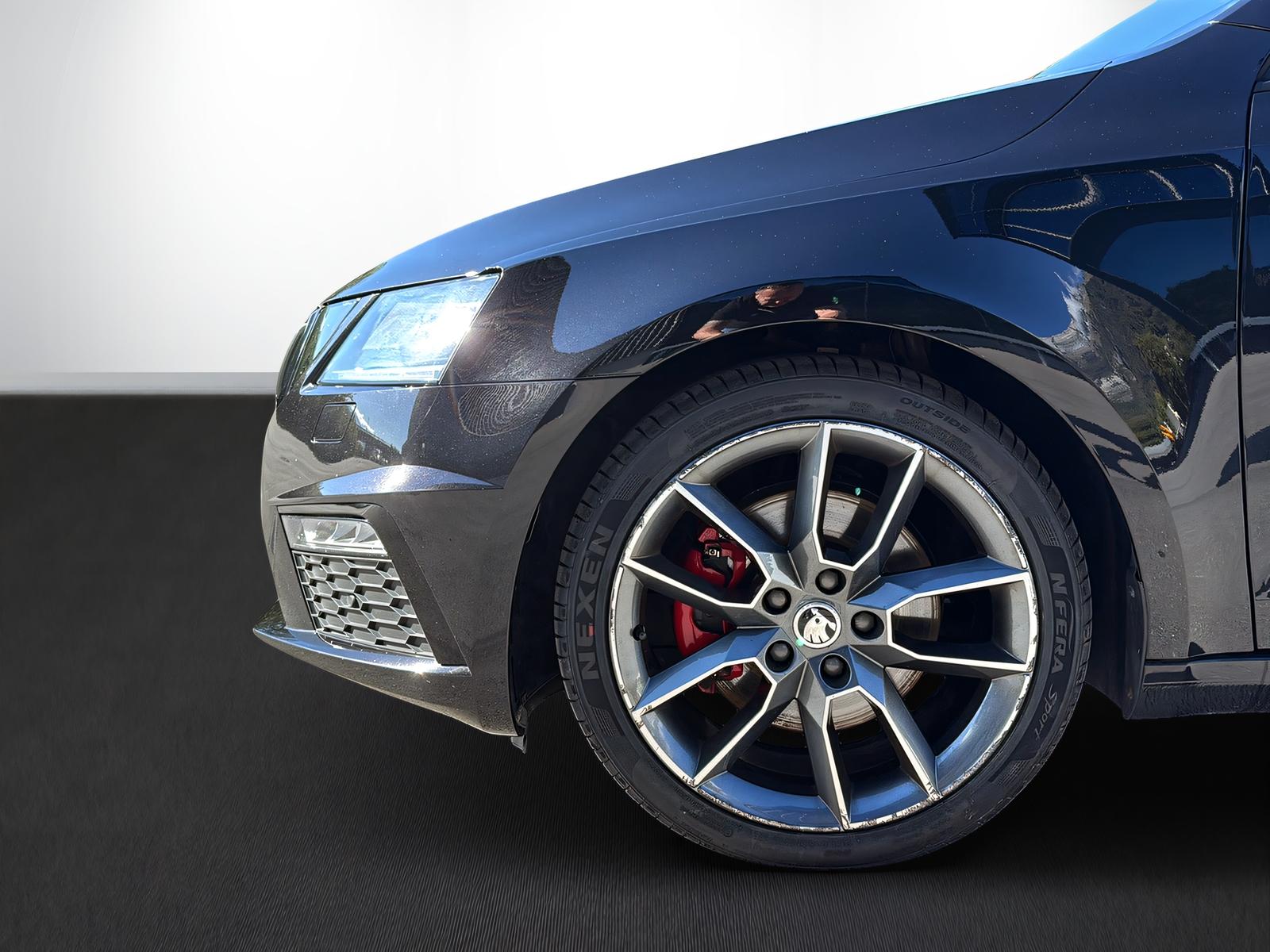 SKODA Octavia Combi 2.0 TDI 184 RS 4x4 DSG-showroom-element-3