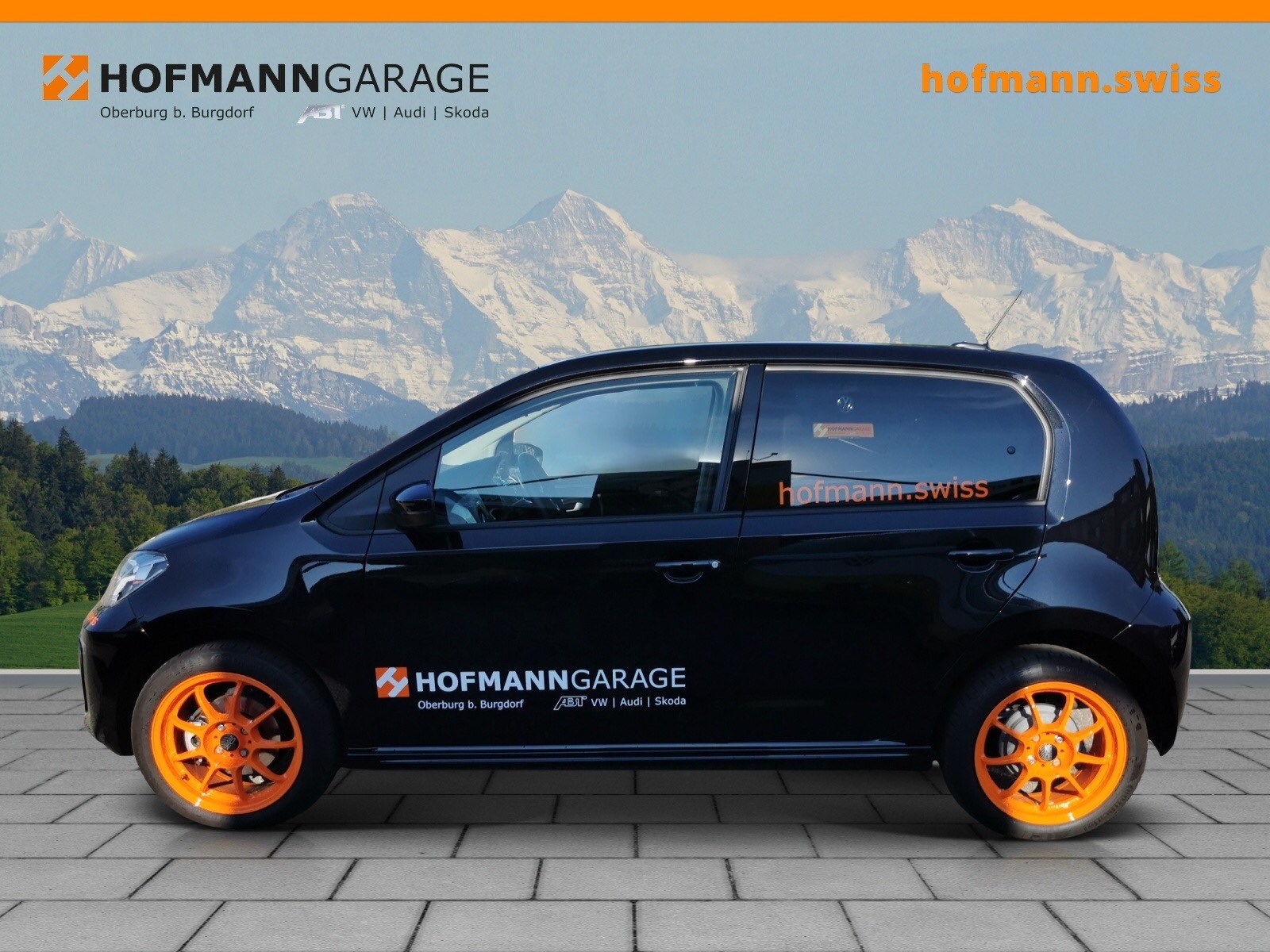 VW e-Up-showroom-element-2