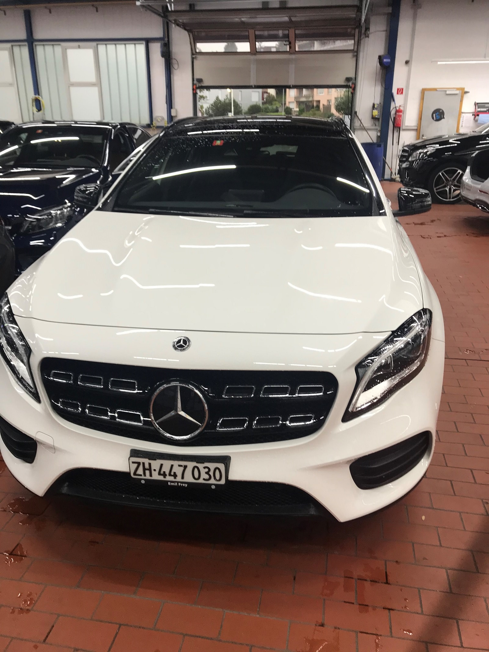 MERCEDES-BENZ GLA 250 AMG Line 4Matic 7G-DCT mit Garantie
