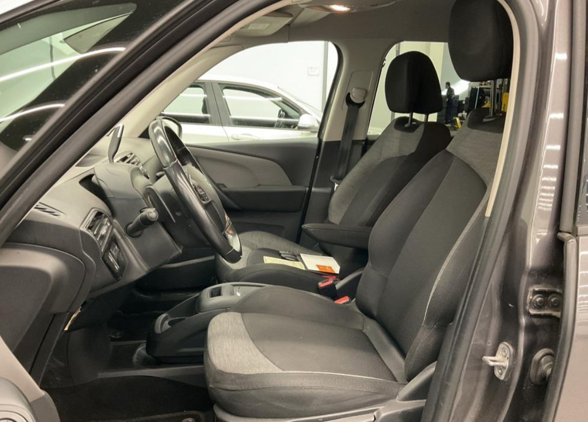 CITROEN C4 Grand Picasso 1.6 BlueHDi Feel Edition EAT6-image-6