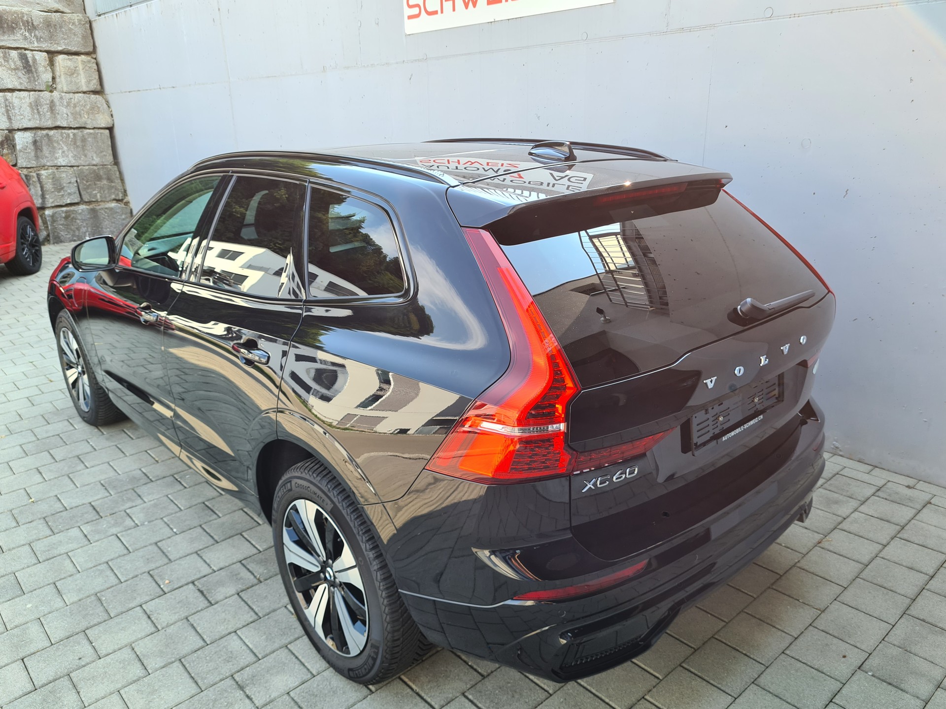 VOLVO XC60 T8 eAWD PluginHybrid Plus Dark Geartronic-image-10