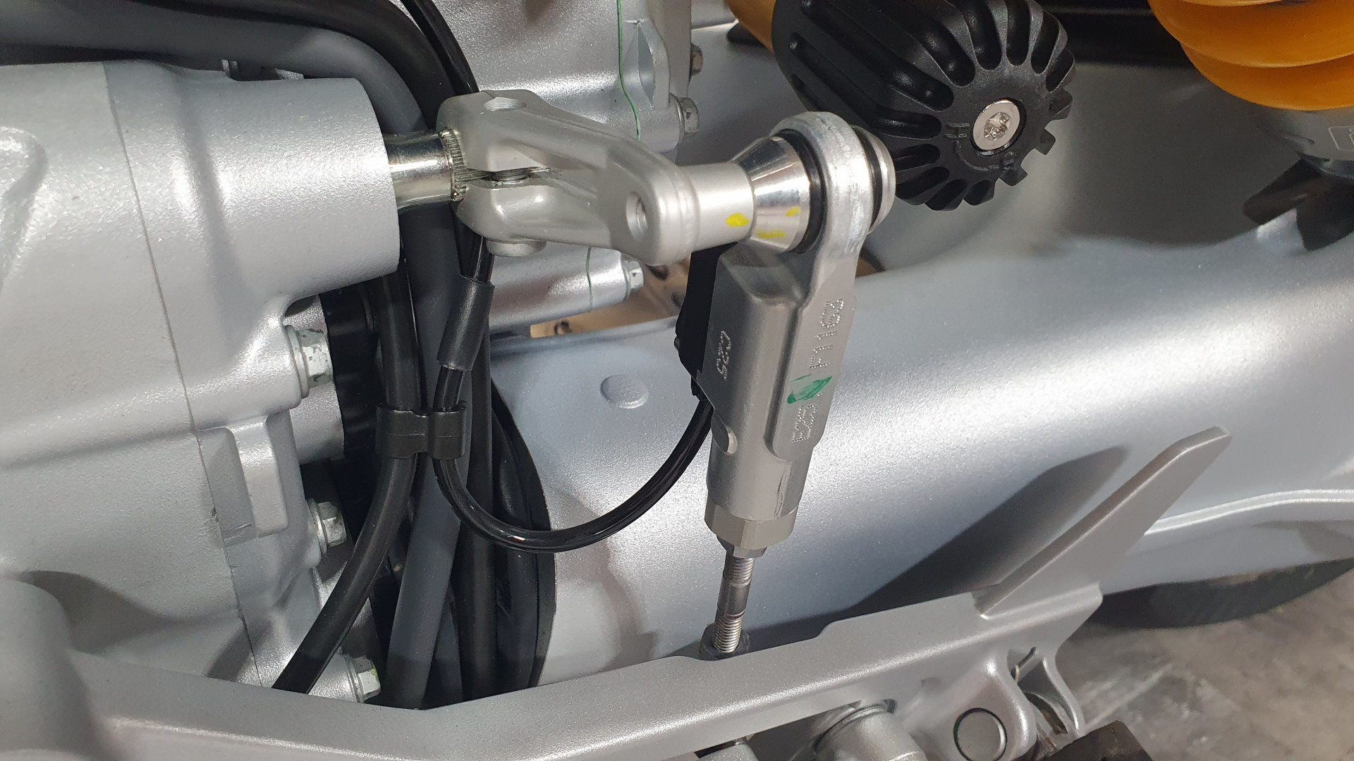 MOTO GUZZI V100 Mandello S-image-7