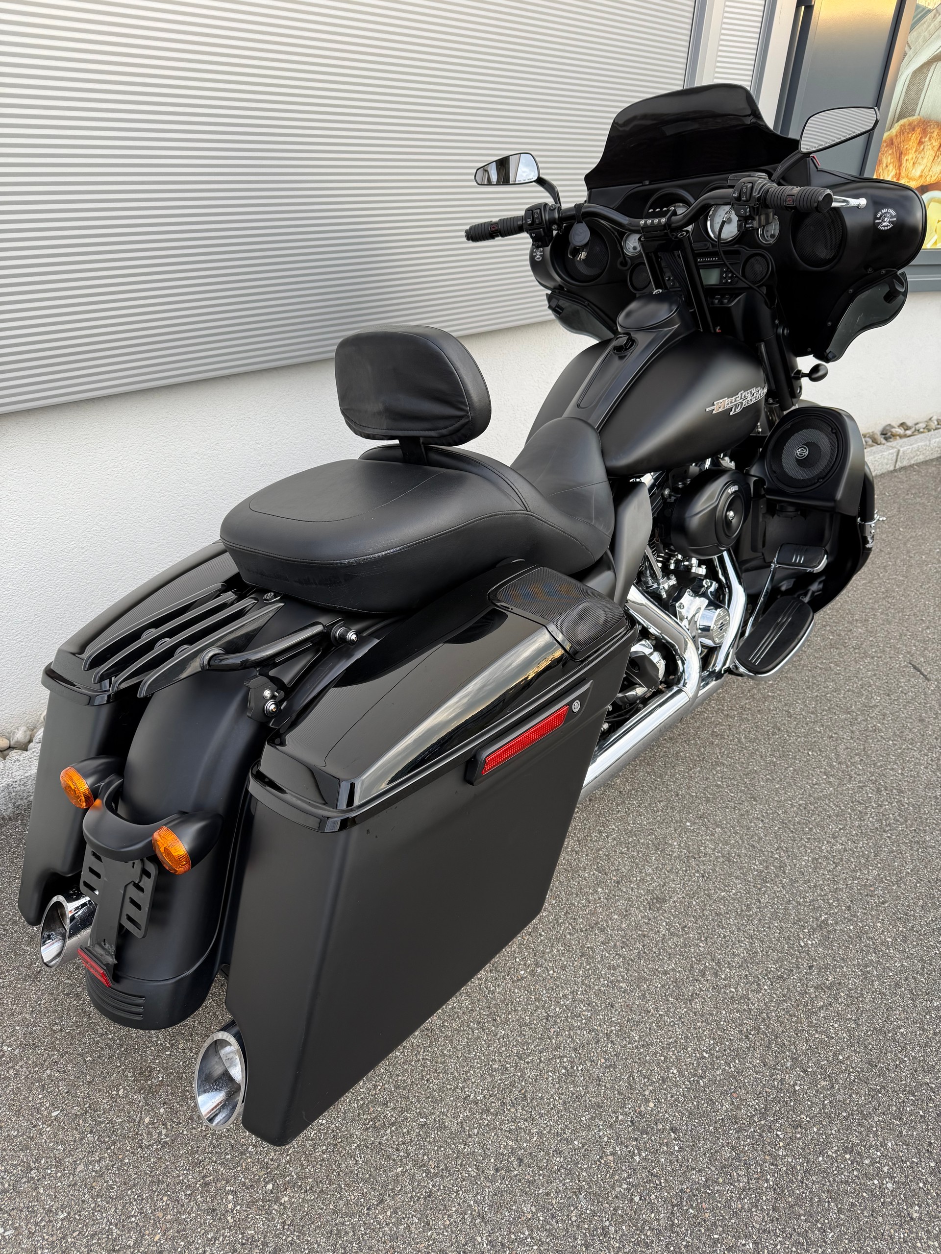 HARLEY-DAVIDSON FLHX Street Glide ABS (35kW)-image-2