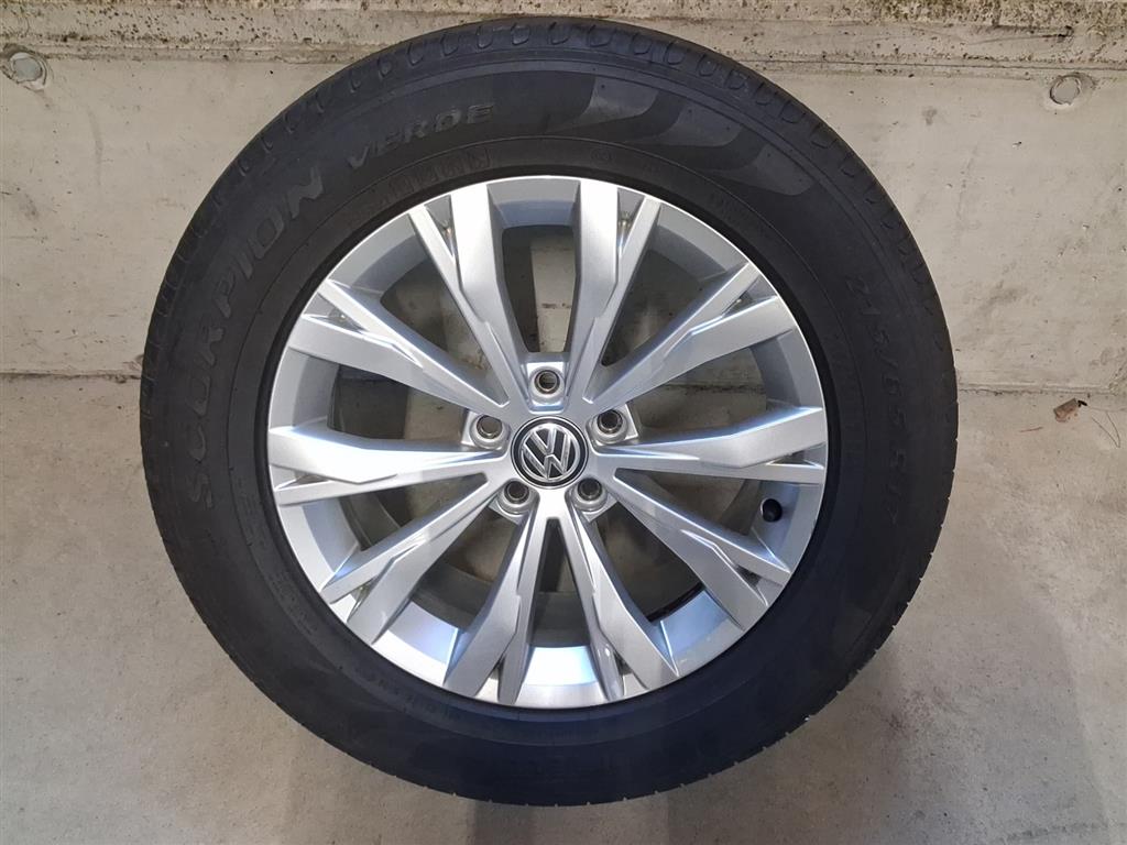 VW Tiguan 2.0 TDI SCR Comfortline 4Motion DSG-image-14