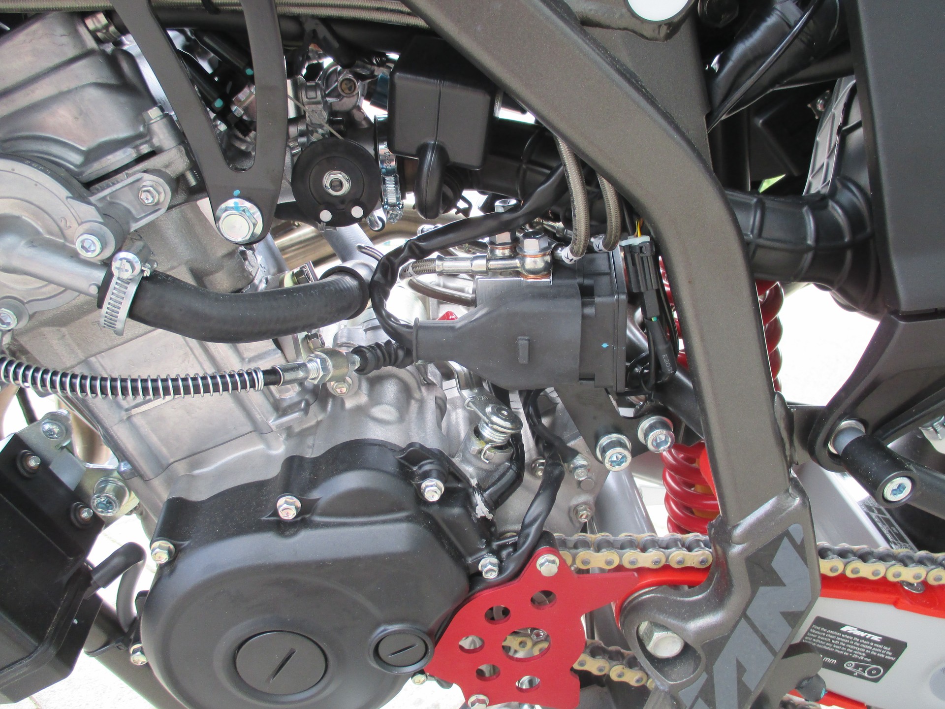 FANTIC Motard 125 Performance-image-6