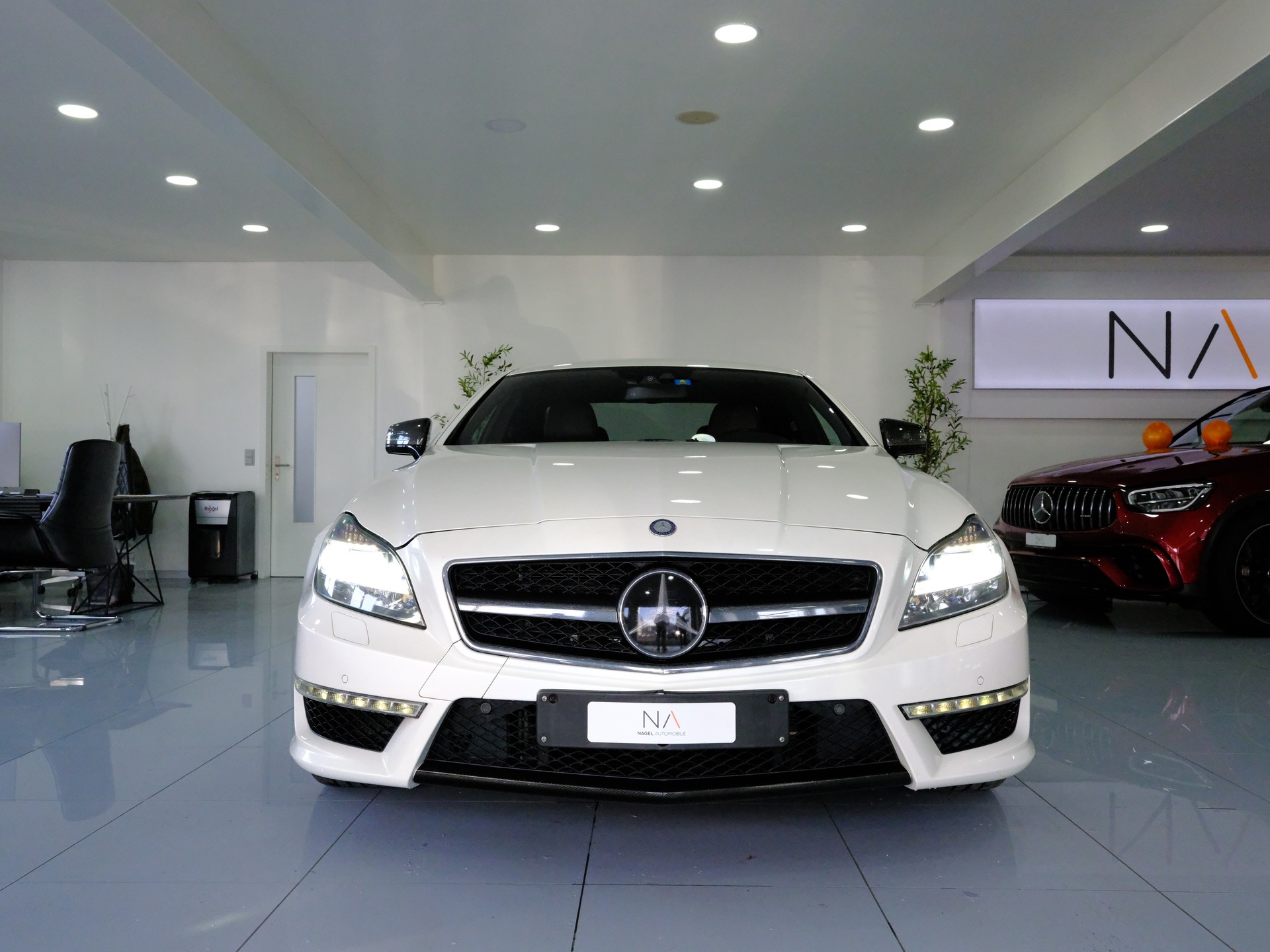 MERCEDES-BENZ CLS 63 AMG Speedshift MCT-showroom-element-2
