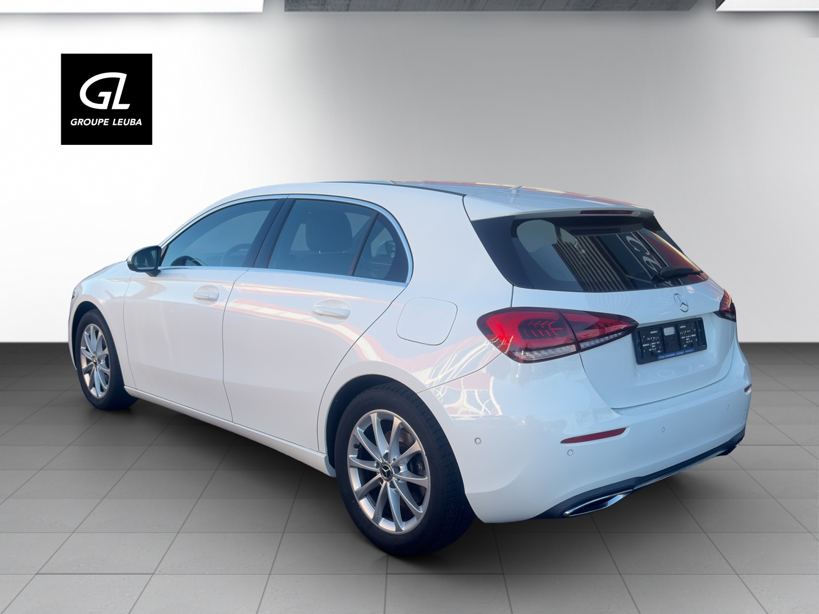 MERCEDES-BENZ A 220 Progressive-showroom-element-3