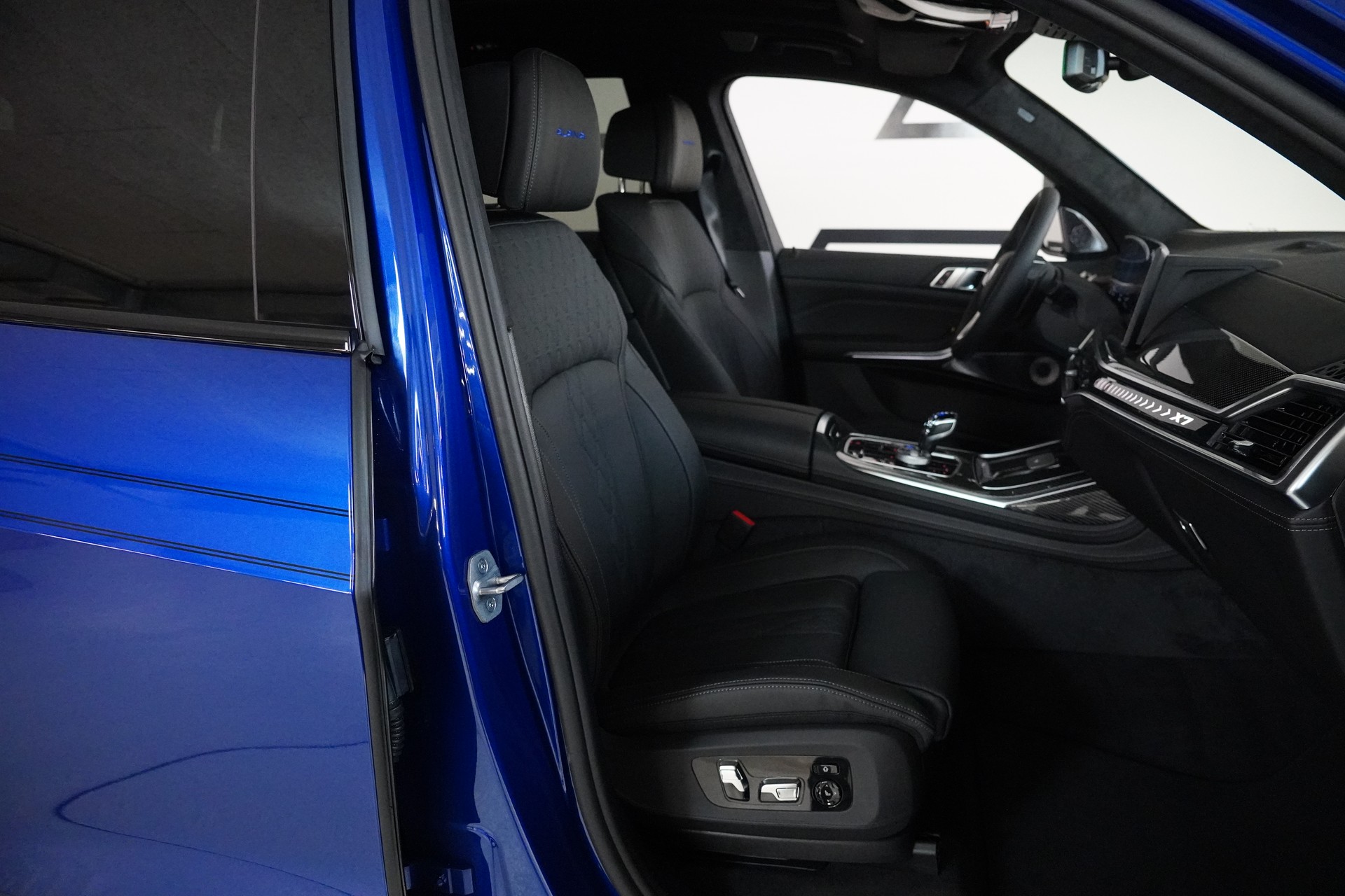 BMW-ALPINA XB 7 4.4 48V Allrad MANUFAKTUR-image-15