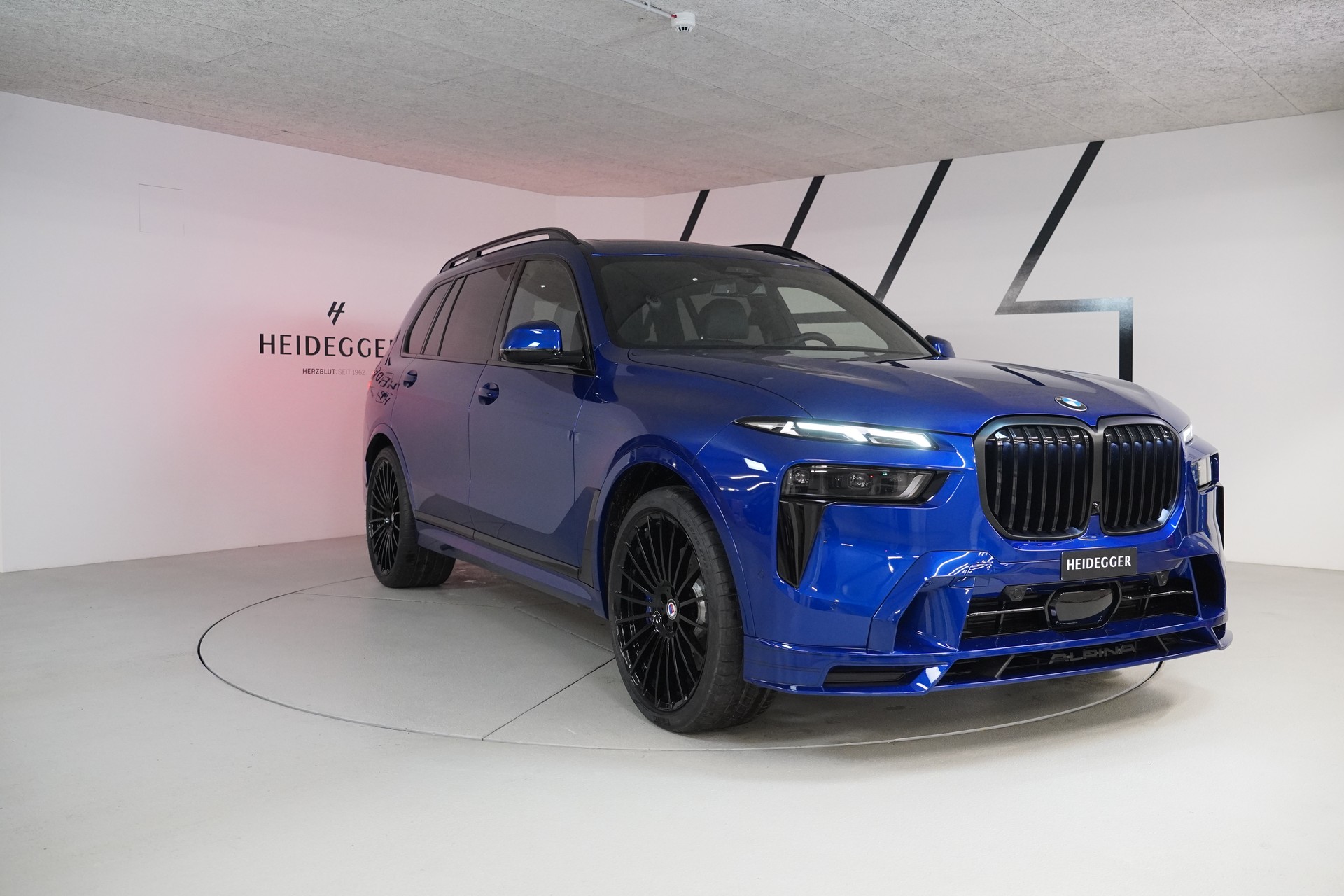 BMW-ALPINA XB 7 4.4 48V Allrad MANUFAKTUR-showroom-element-2