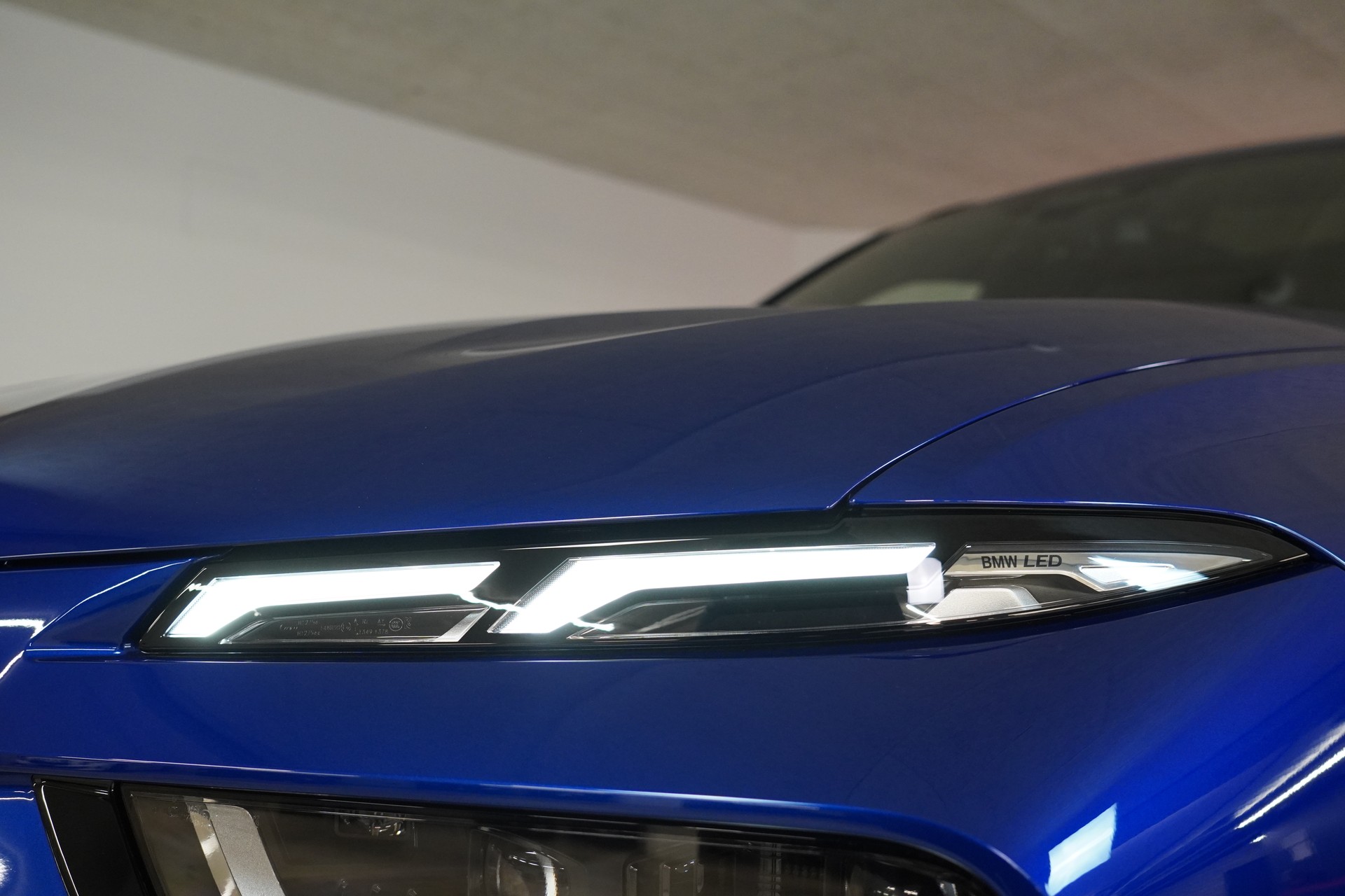 BMW-ALPINA XB 7 4.4 48V Allrad MANUFAKTUR-image-8