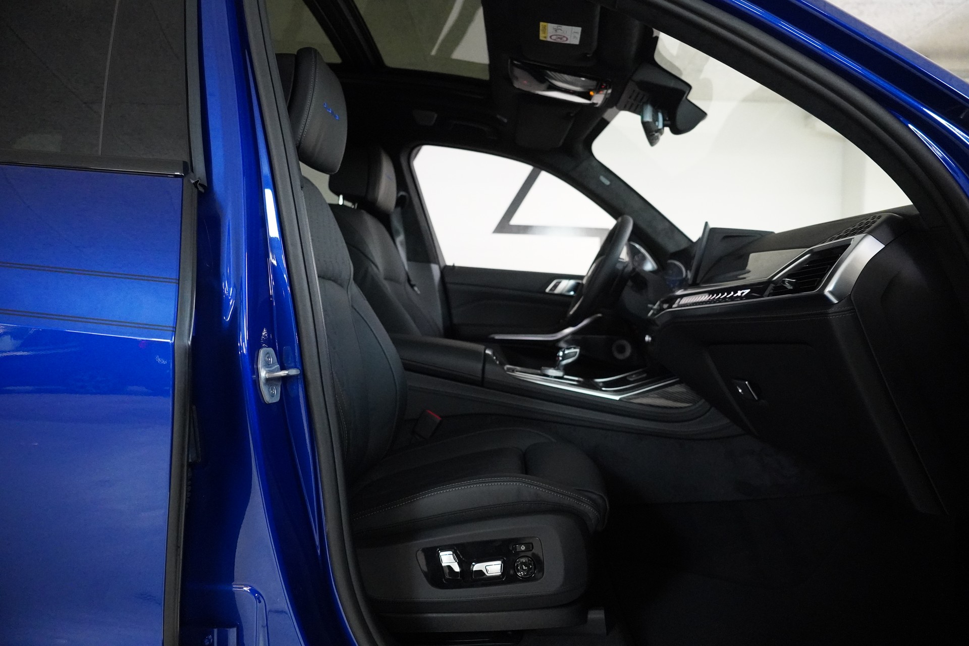 BMW-ALPINA XB 7 4.4 48V Allrad MANUFAKTUR-image-14