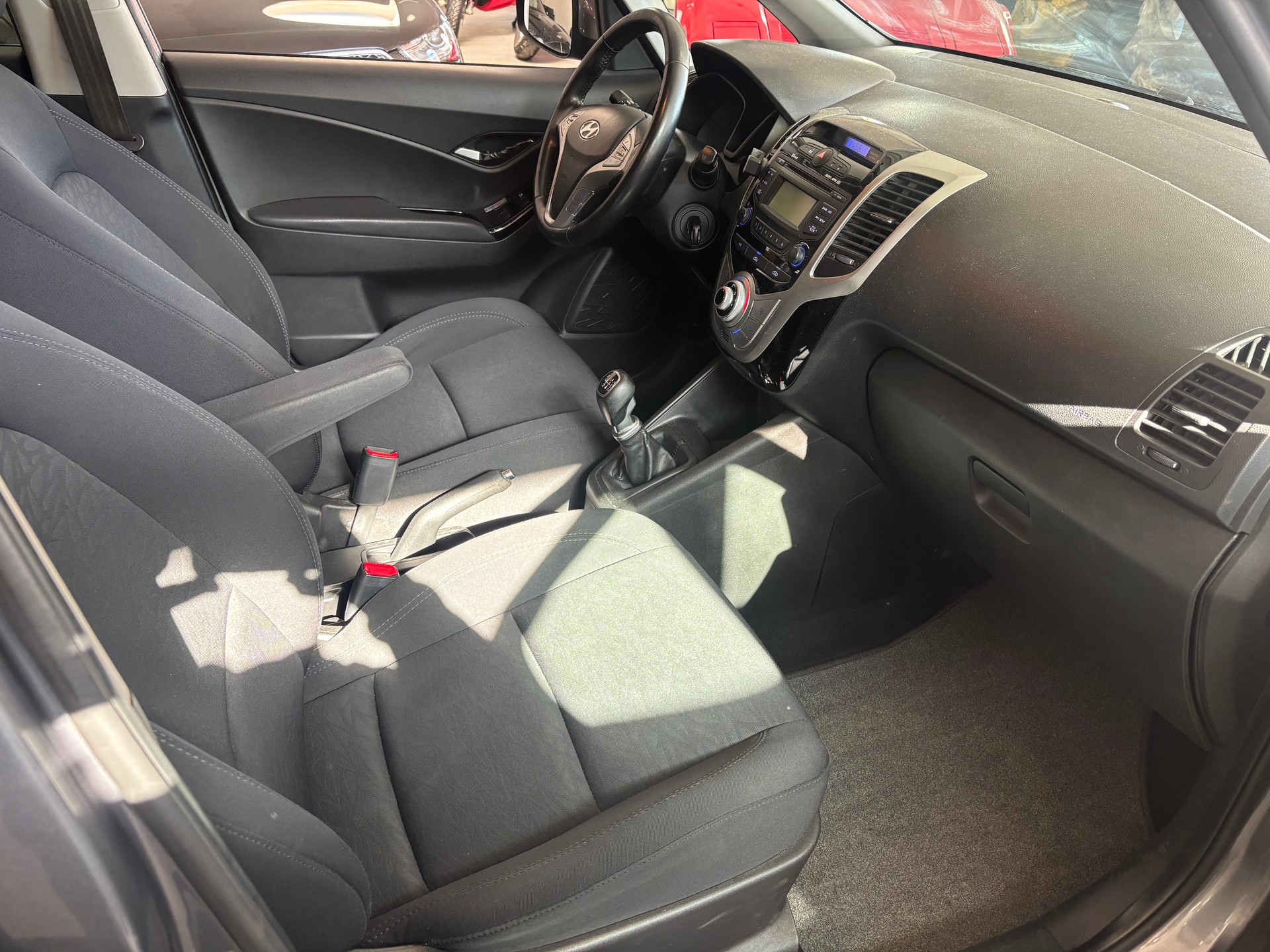 HYUNDAI iX20 1.4 CRDi Style-image-10